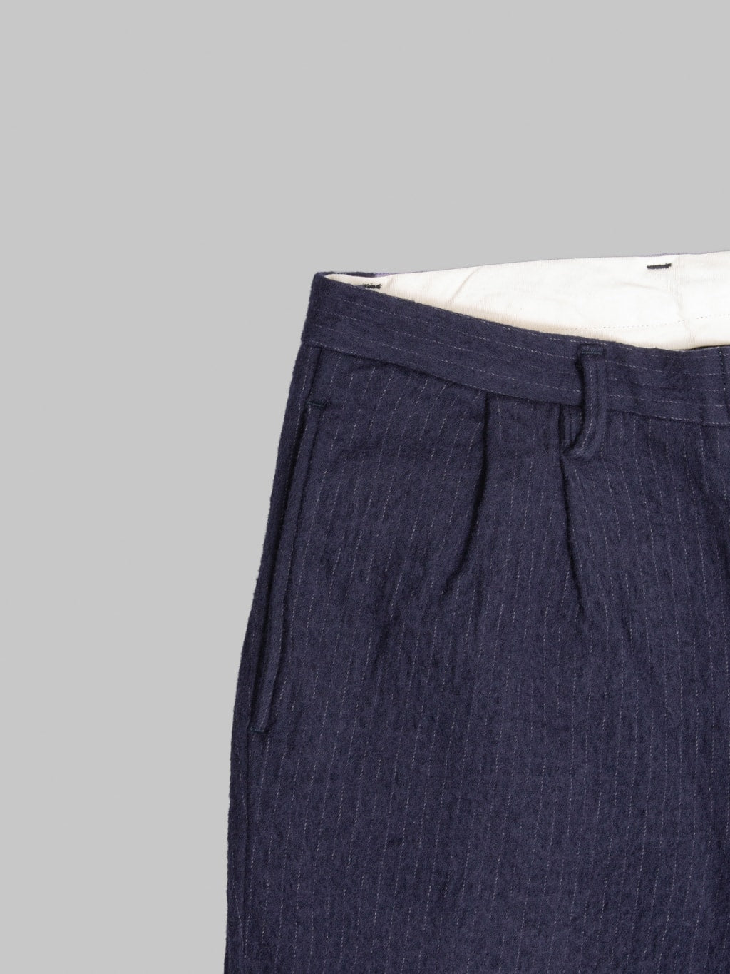 Seuvas C/W Tapered 2-Tuck Trousers Navy
