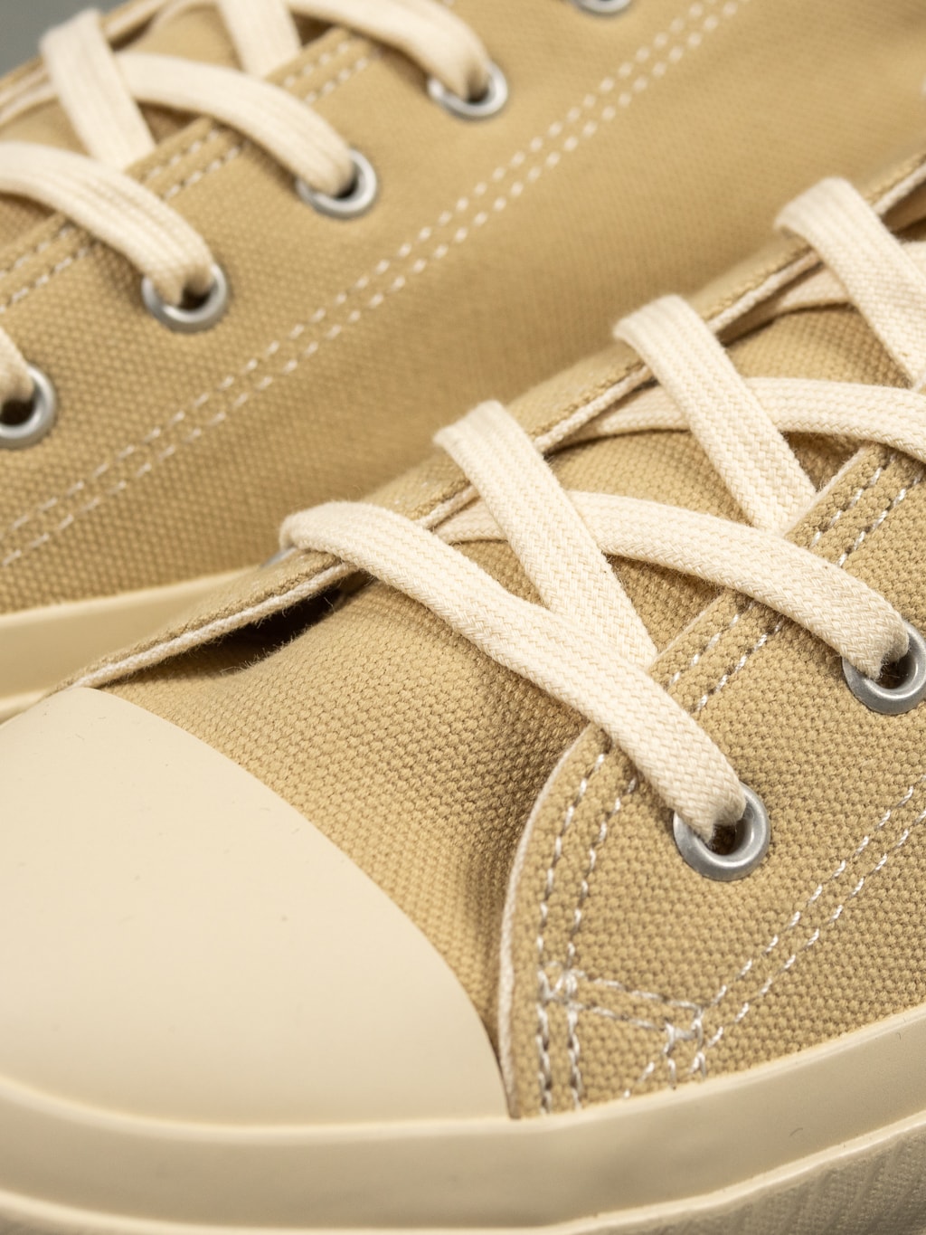 Shoes like pottery low beige sneakers reinforced toe