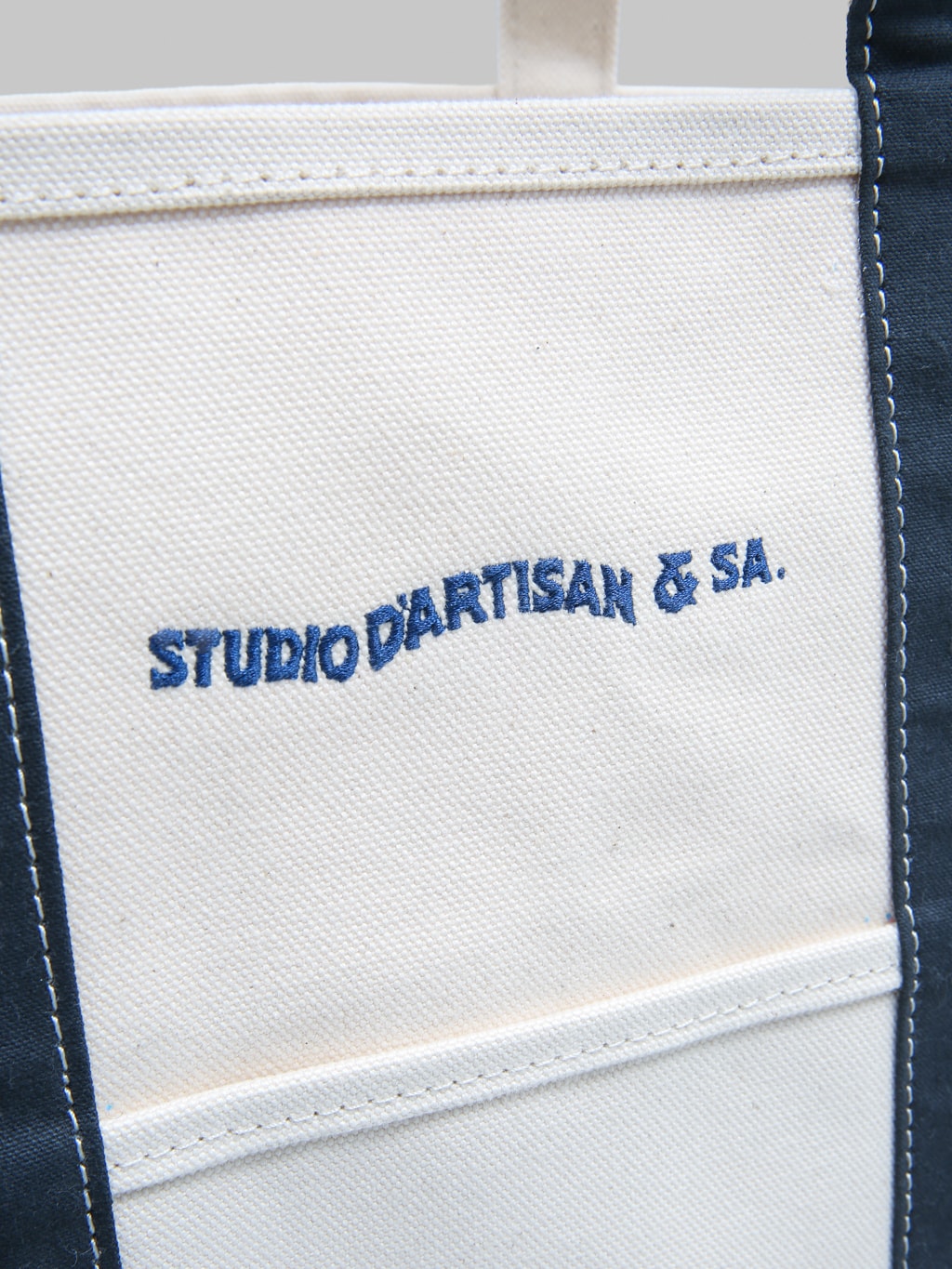 Studio D'Artisan 7575 25oz Canvas Tote Bag Ivory Navy