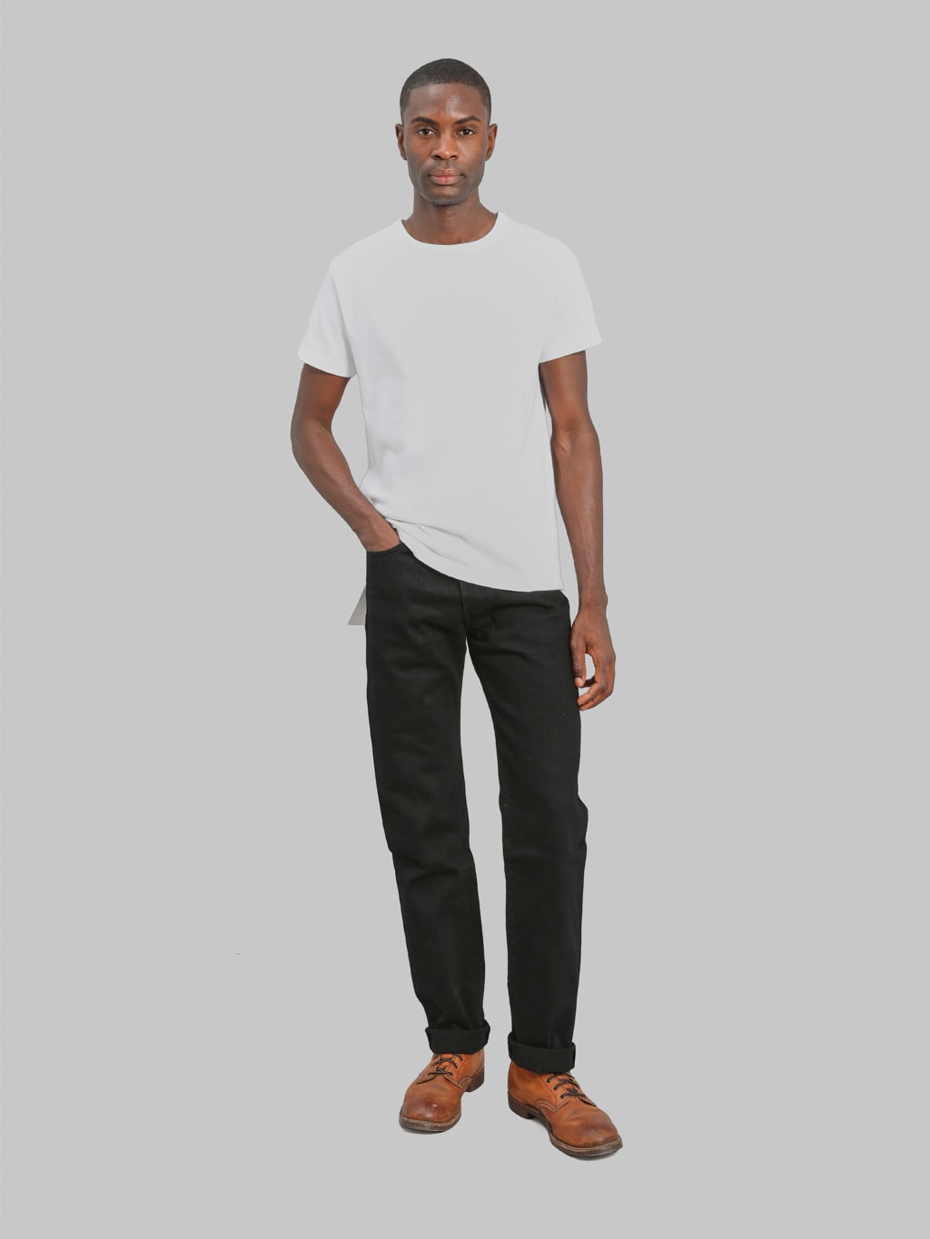 Studio DArtisan D1899 Kyoto Super Black Dyed Relaxed Tapered Jeans styled