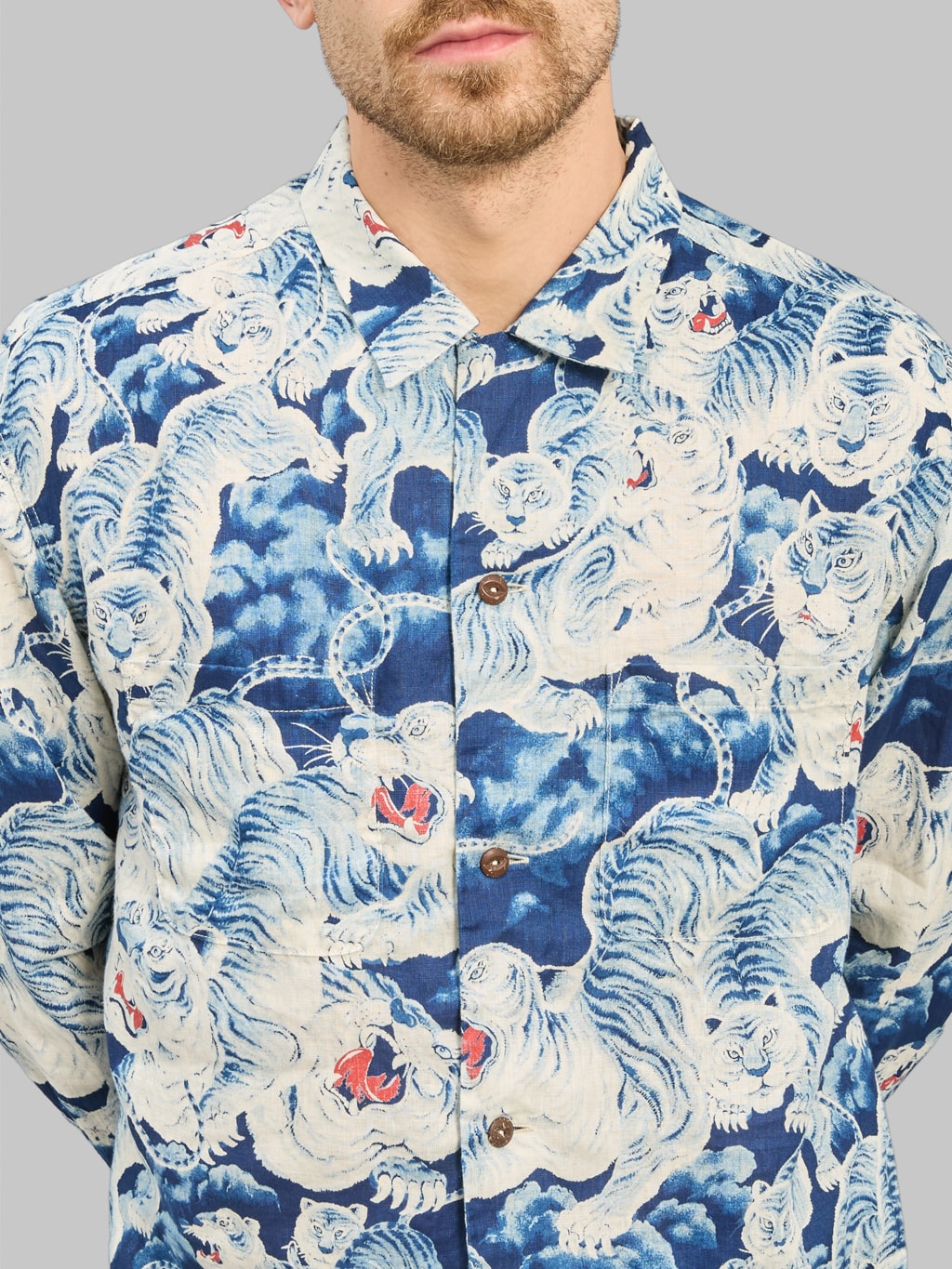 The Flat Head Hyaku Tora Hundred Tigers Linen Shirt Blue chest