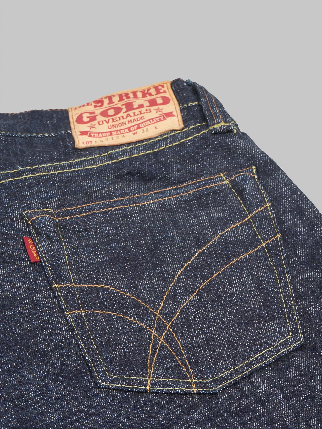 the strike gold 7104 ultra slubby straight tapered jeans closeup