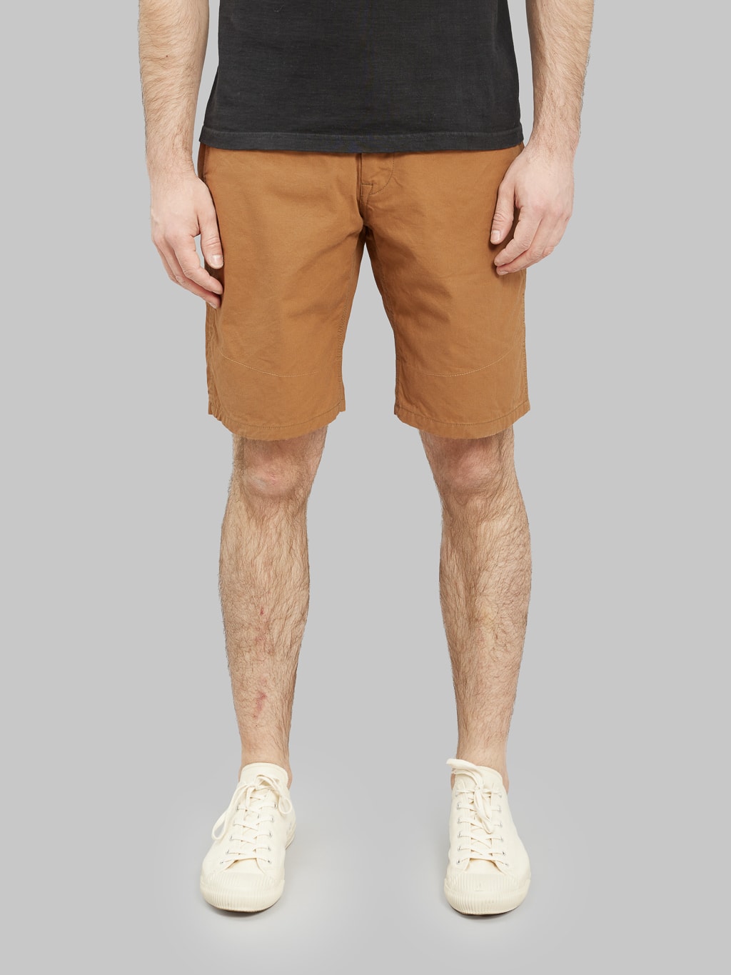 UES Duck Canvas Short Pants Brown model front fit