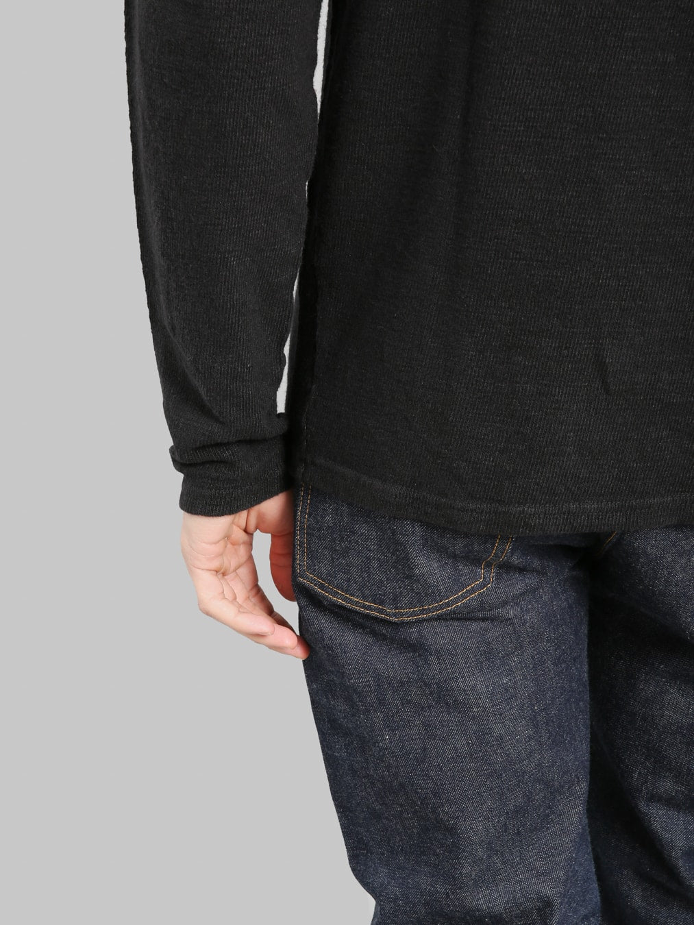 UES 100 Linen Long Sleeve TShirt Black cuff