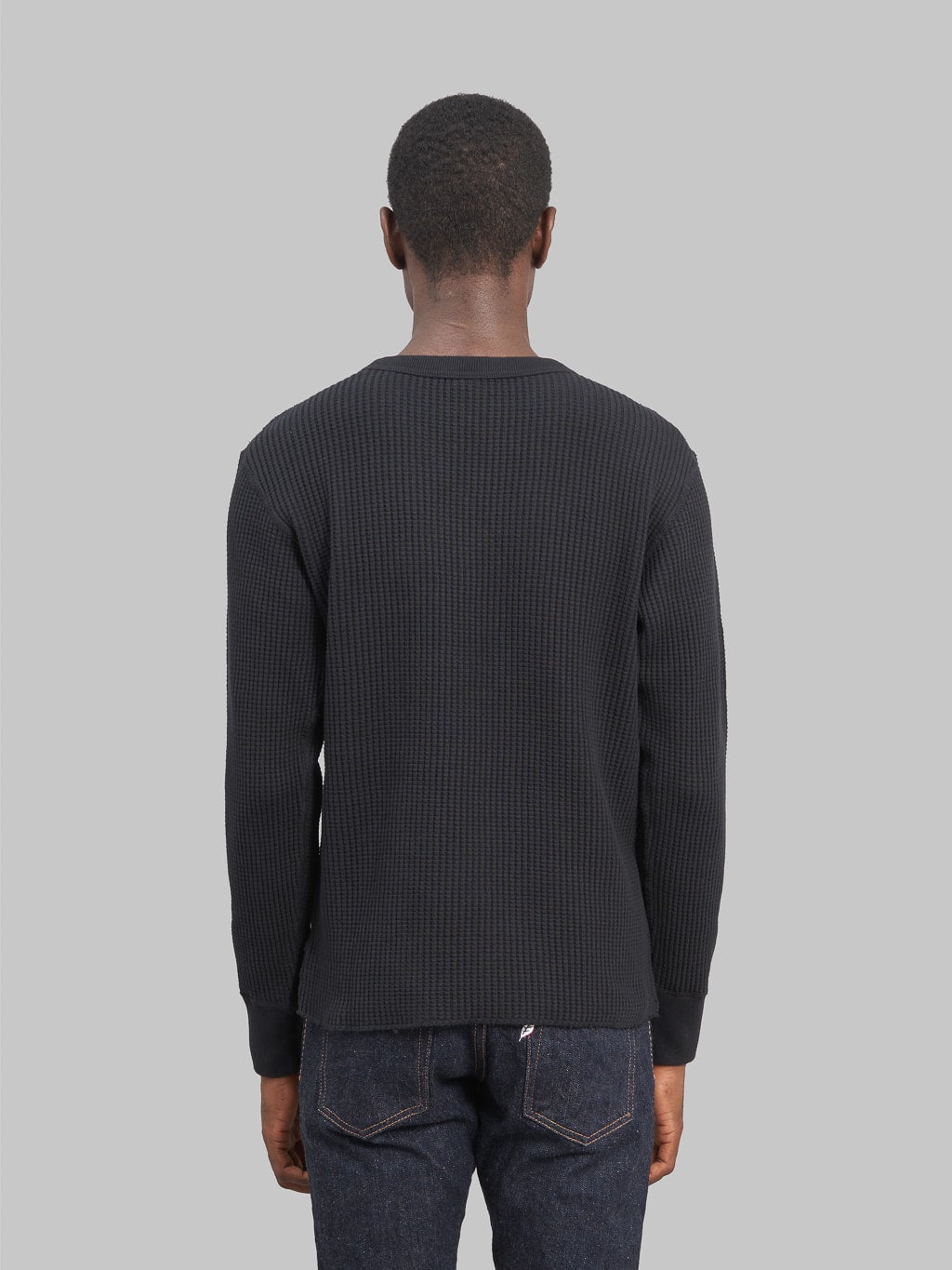 UES Thermal Big Waffle Tshirt Black back fit