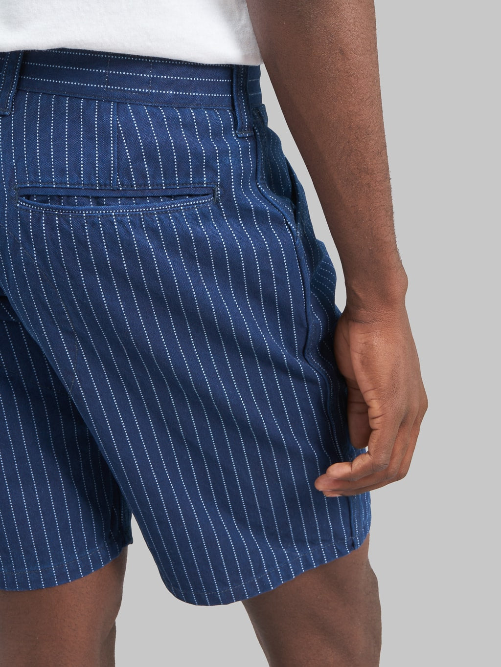 ues wabash indigo short pants back details