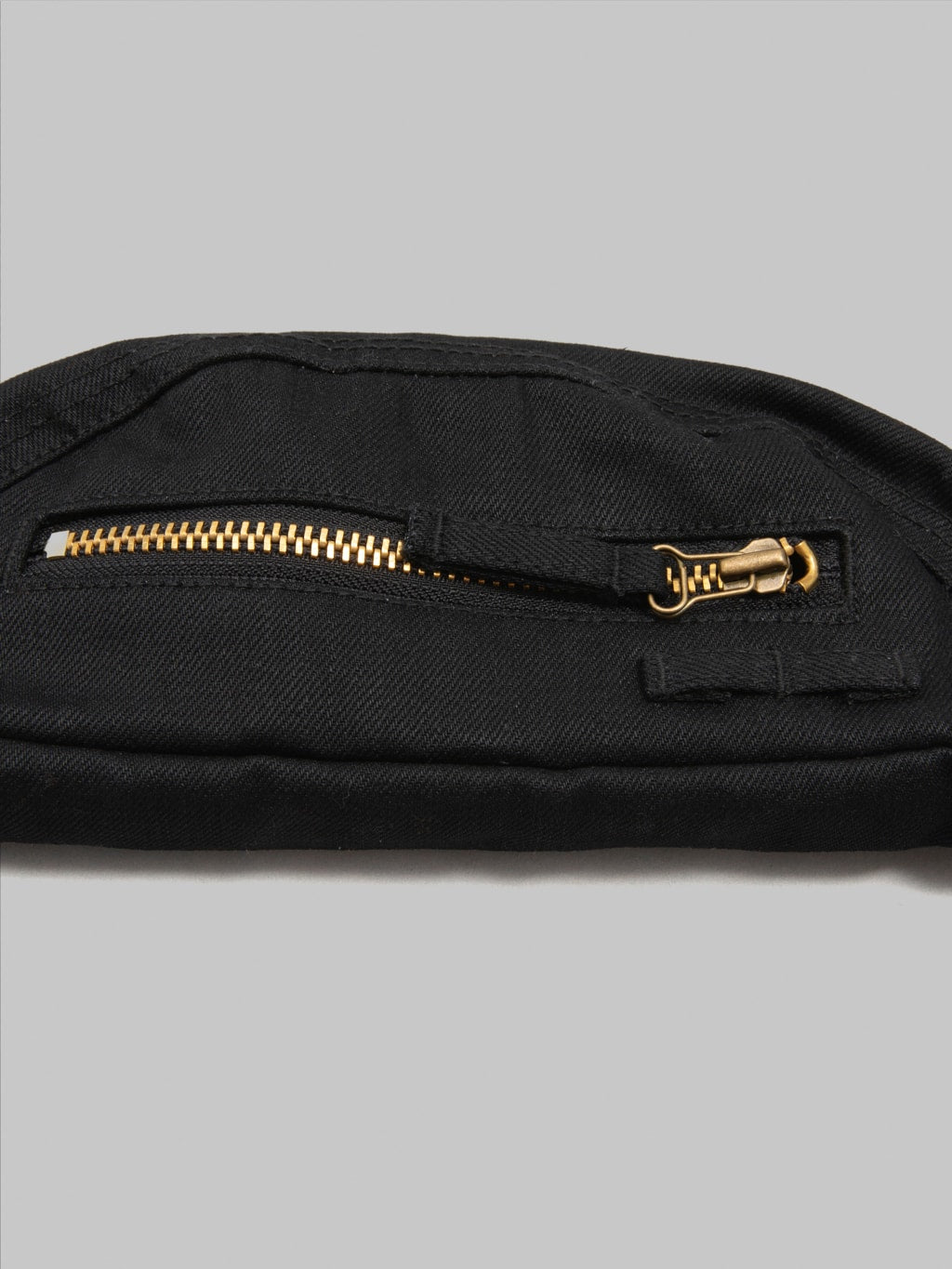 UES Waist Bag Black texture