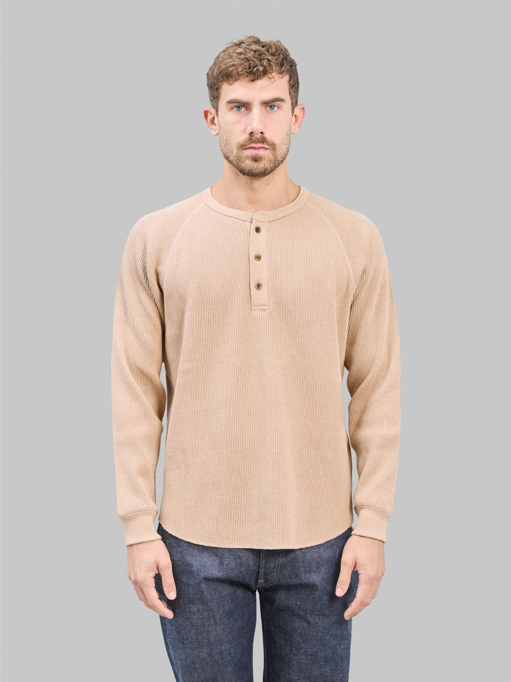 Wonder Looper Foxfibre Heavyweight Waffle Henley Coyote 15 front look