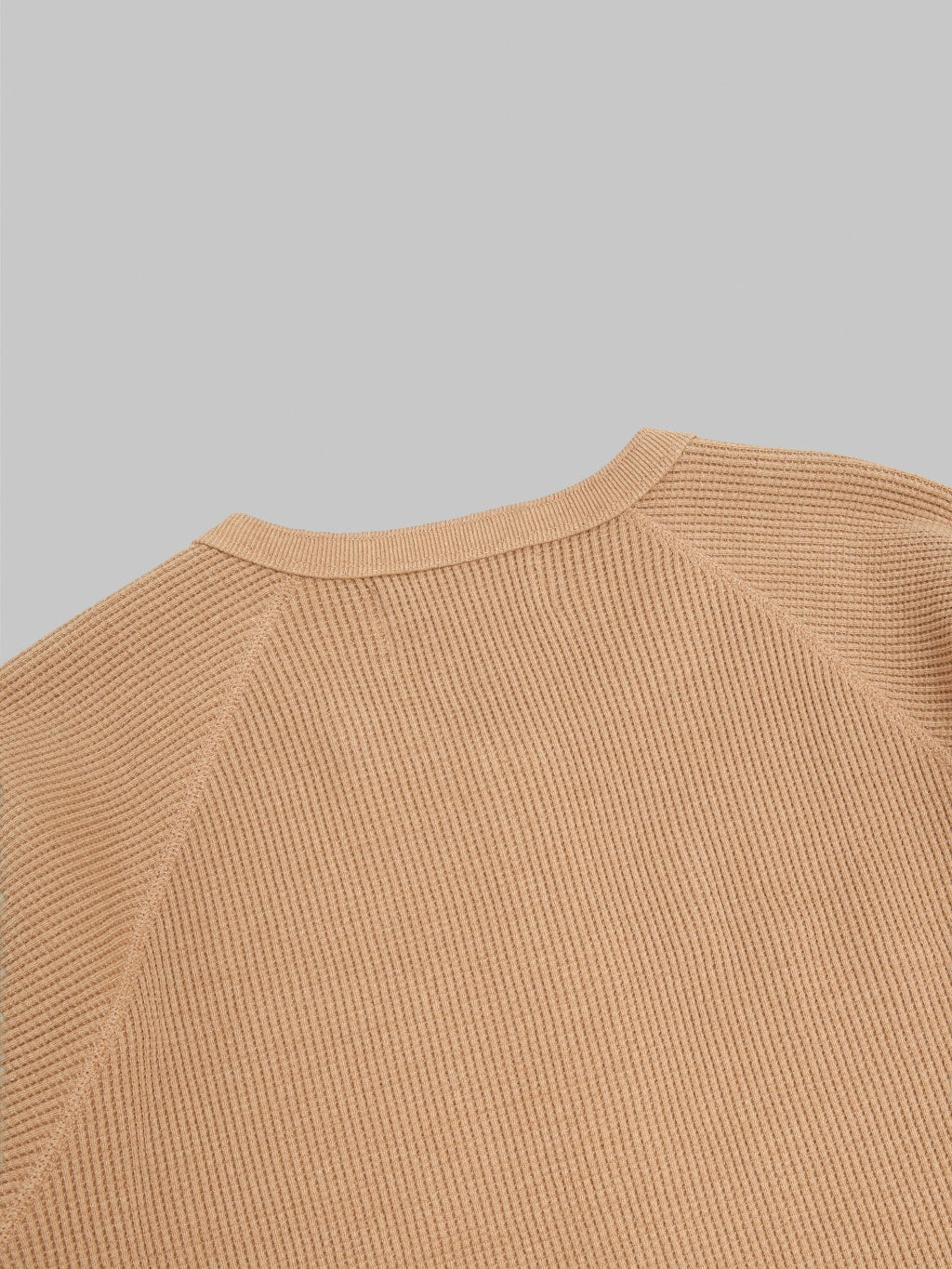 Wonder Looper Foxfibre Heavyweight Waffle Henley Coyote 70 back collar