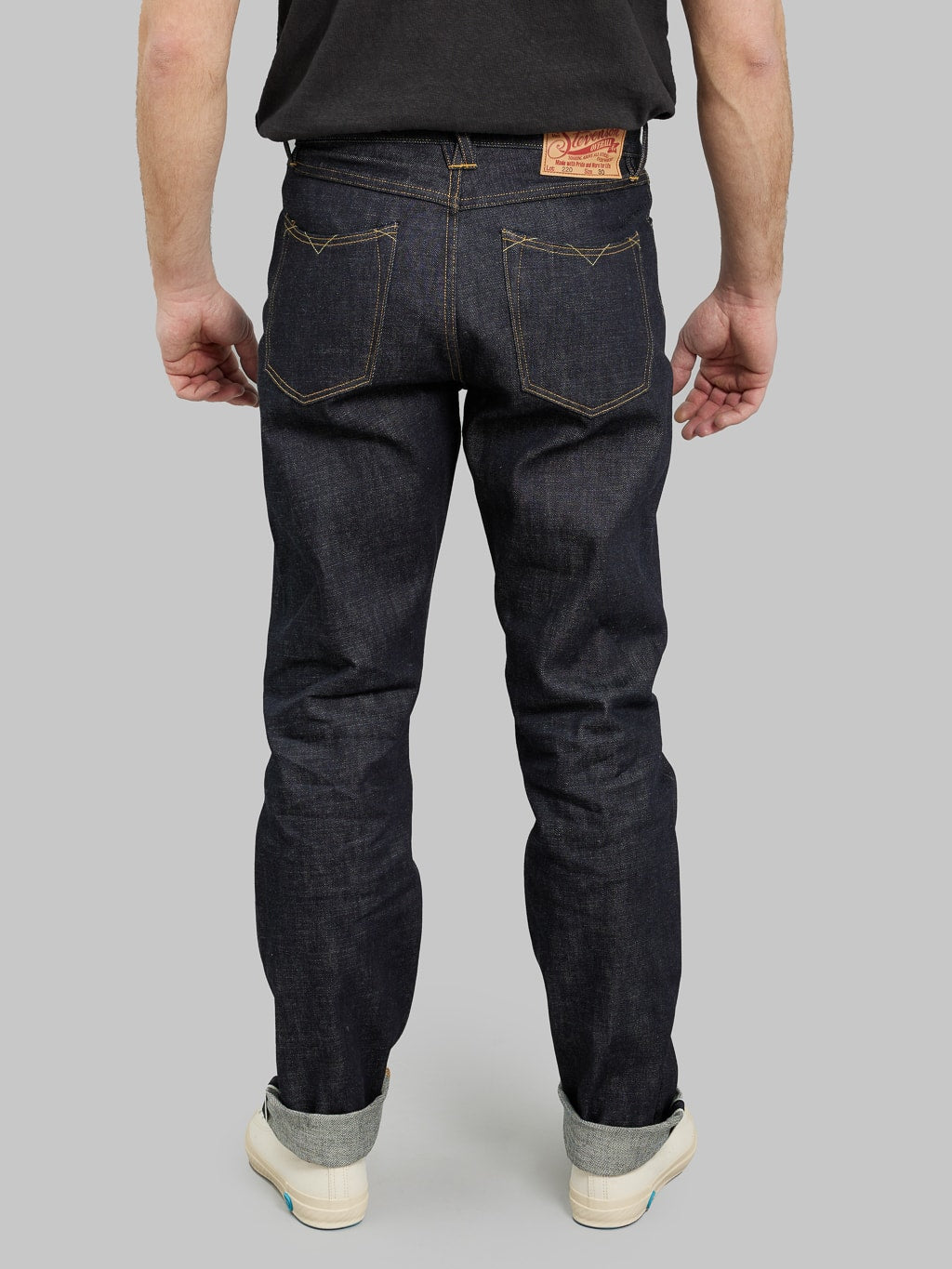 Stevenson Overall Carmel 220 Regular Tapered Jeans back fit