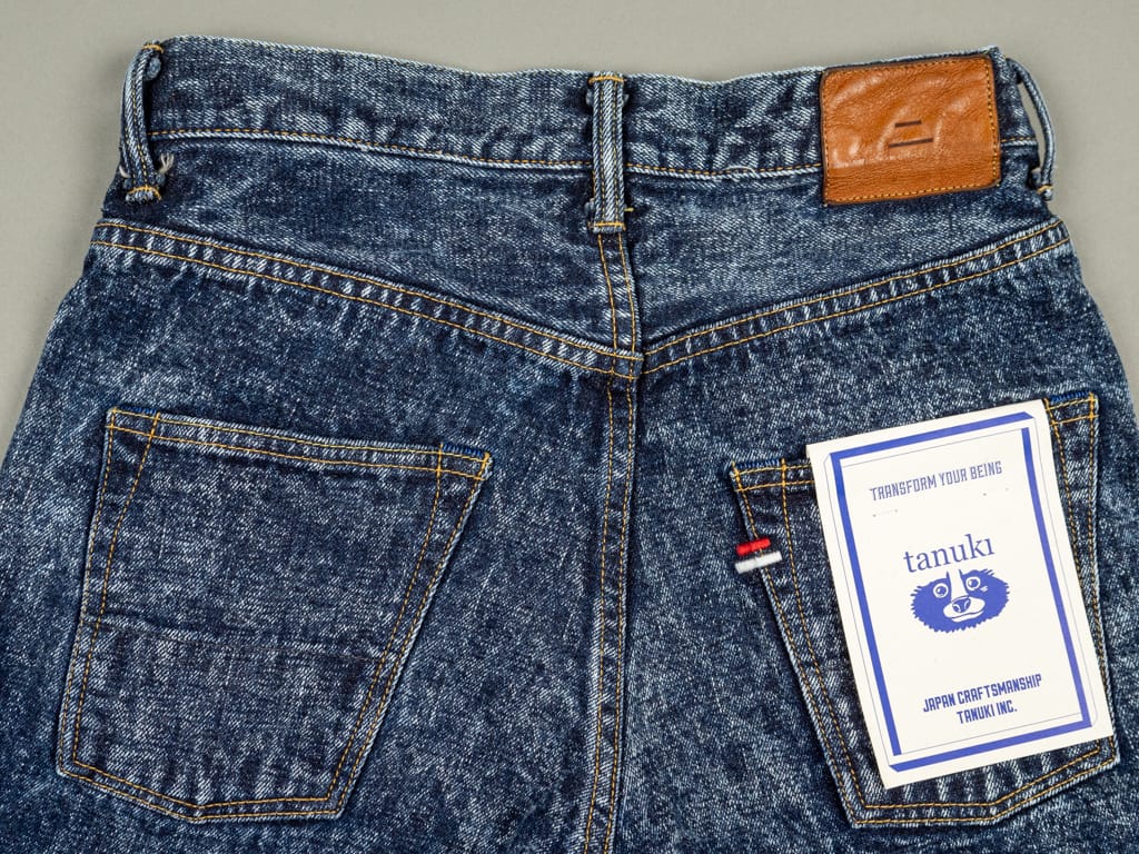 Tanuki Natural Acid Wash High Tapered Jeans Back Pockets