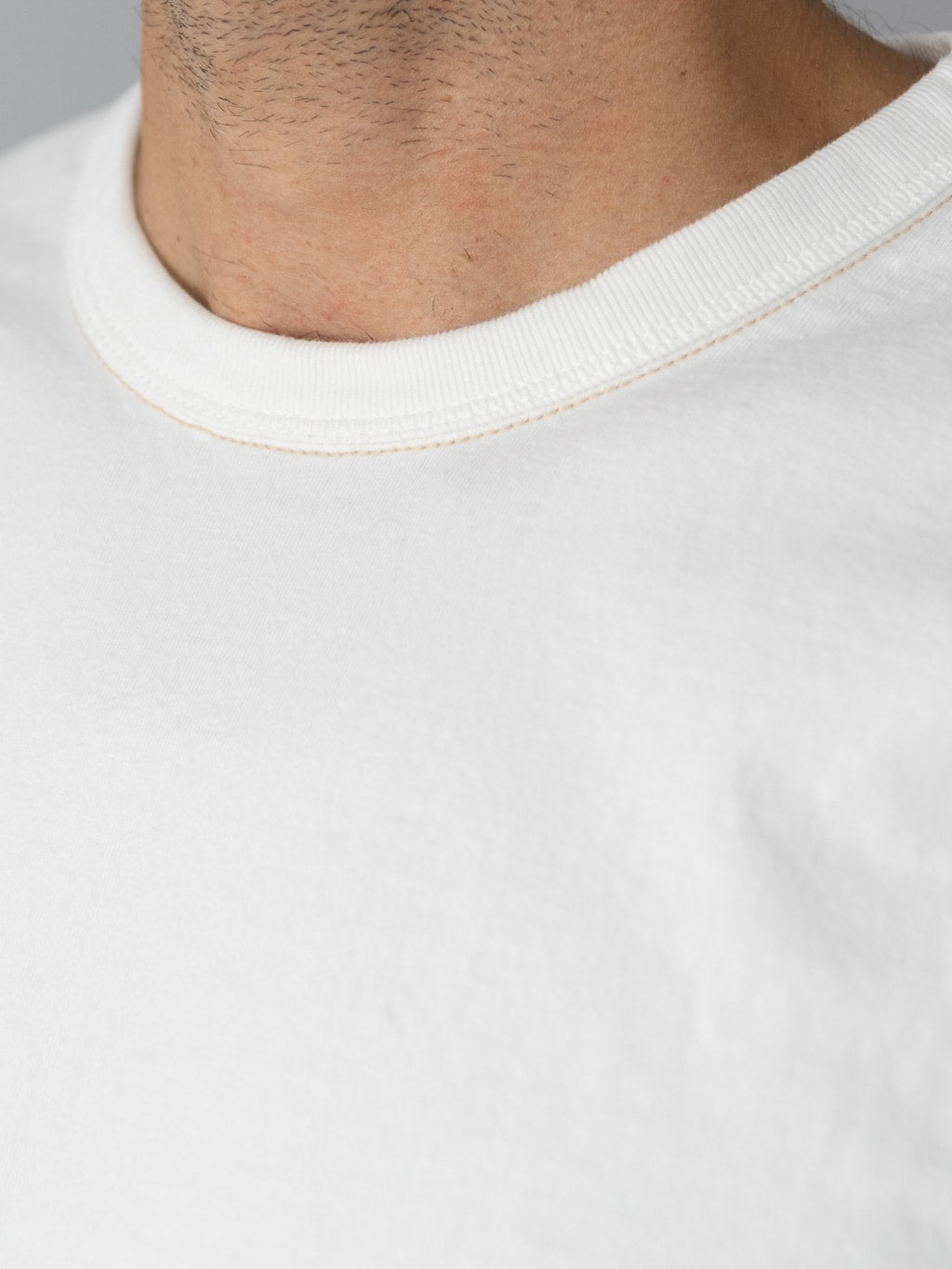 The Flat Head Plain Heavyweight TShirt white collar