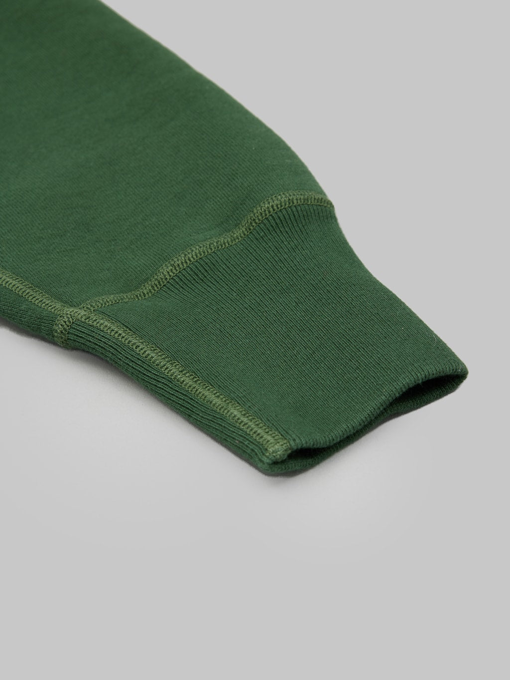 The Strike Gold Loopwheeled Sweatshirt Green cuff