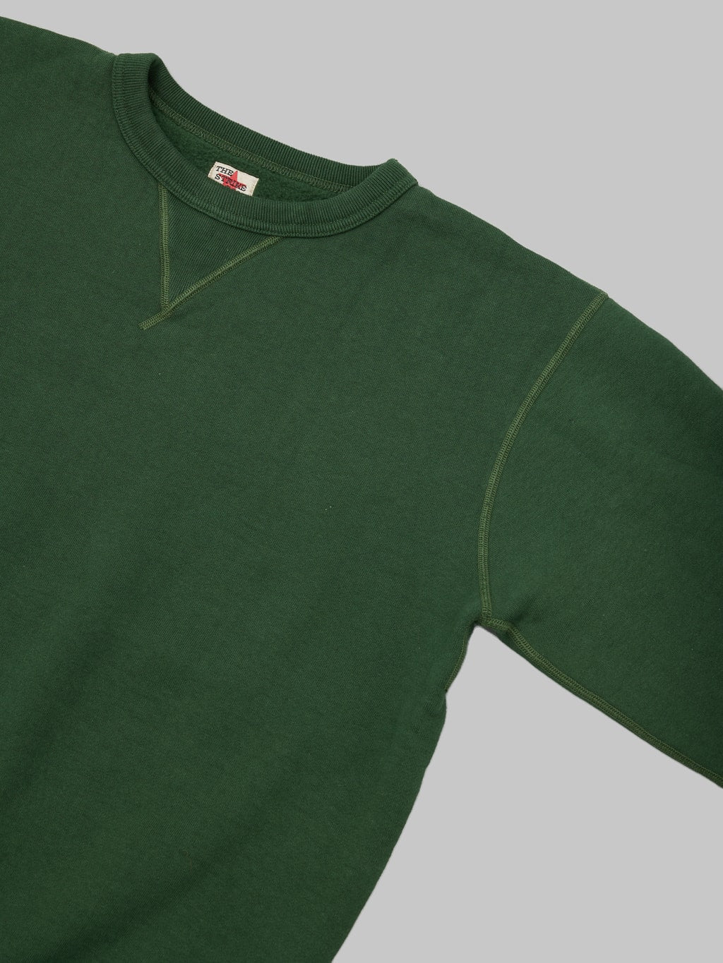 The Strike Gold Loopwheeled Sweatshirt Green no side seams