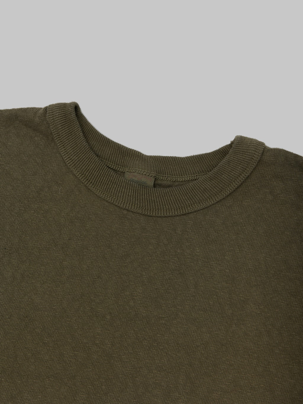 UES No 8 Slub Nep Short Sleeve Tshirt Olive reinforced collar