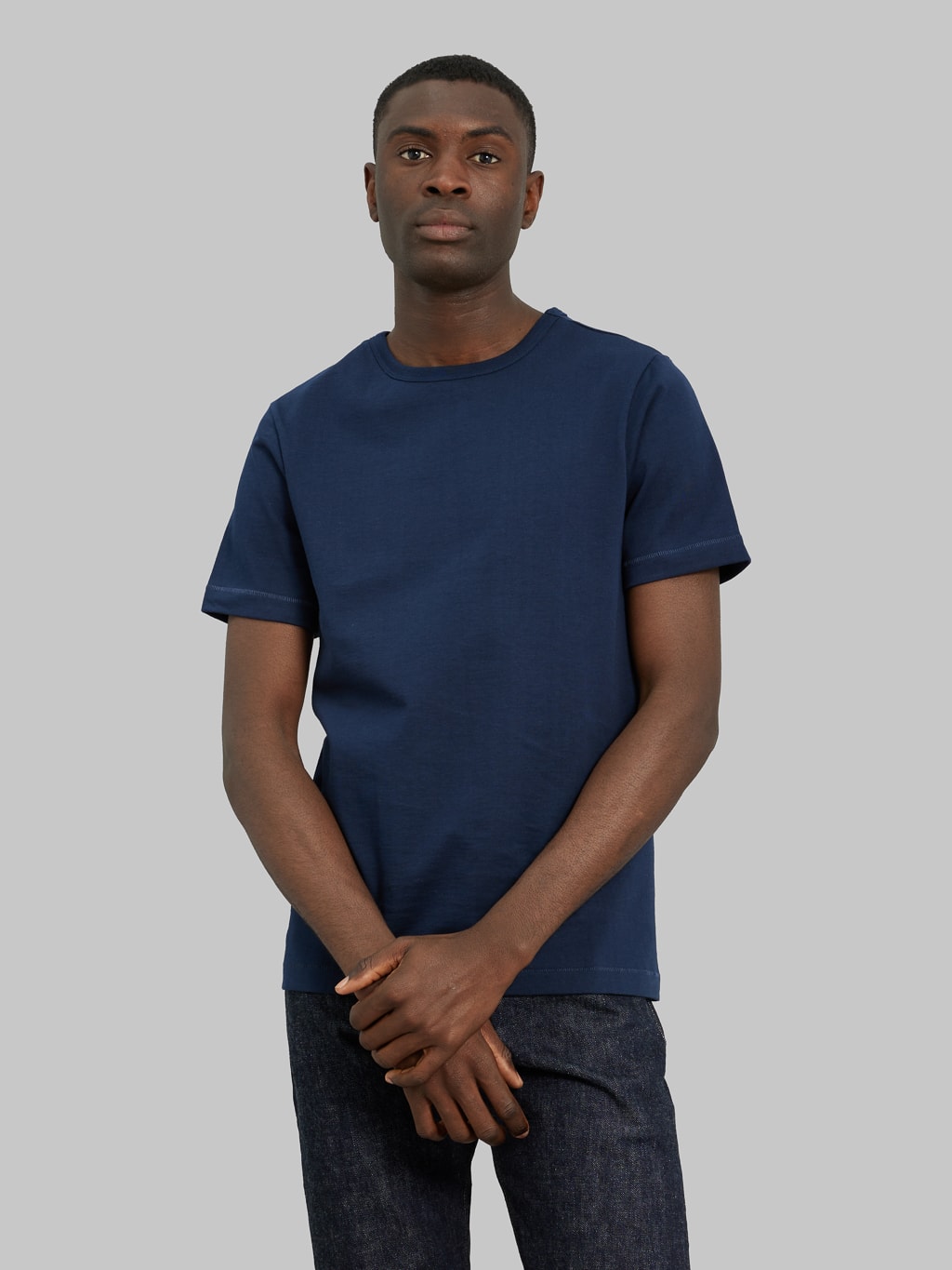 merz b schwanen 215 loopwheeled Tshirt classic fit blue model fit