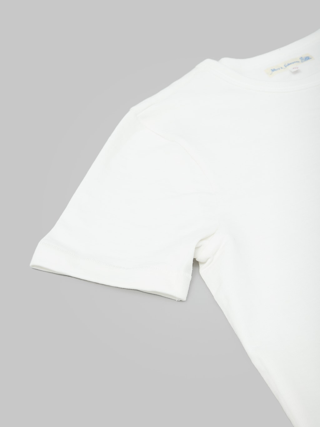 merz b schwanen 2S14 loopwheeled Tshirt heavy relaxed fit white sleeve closeup