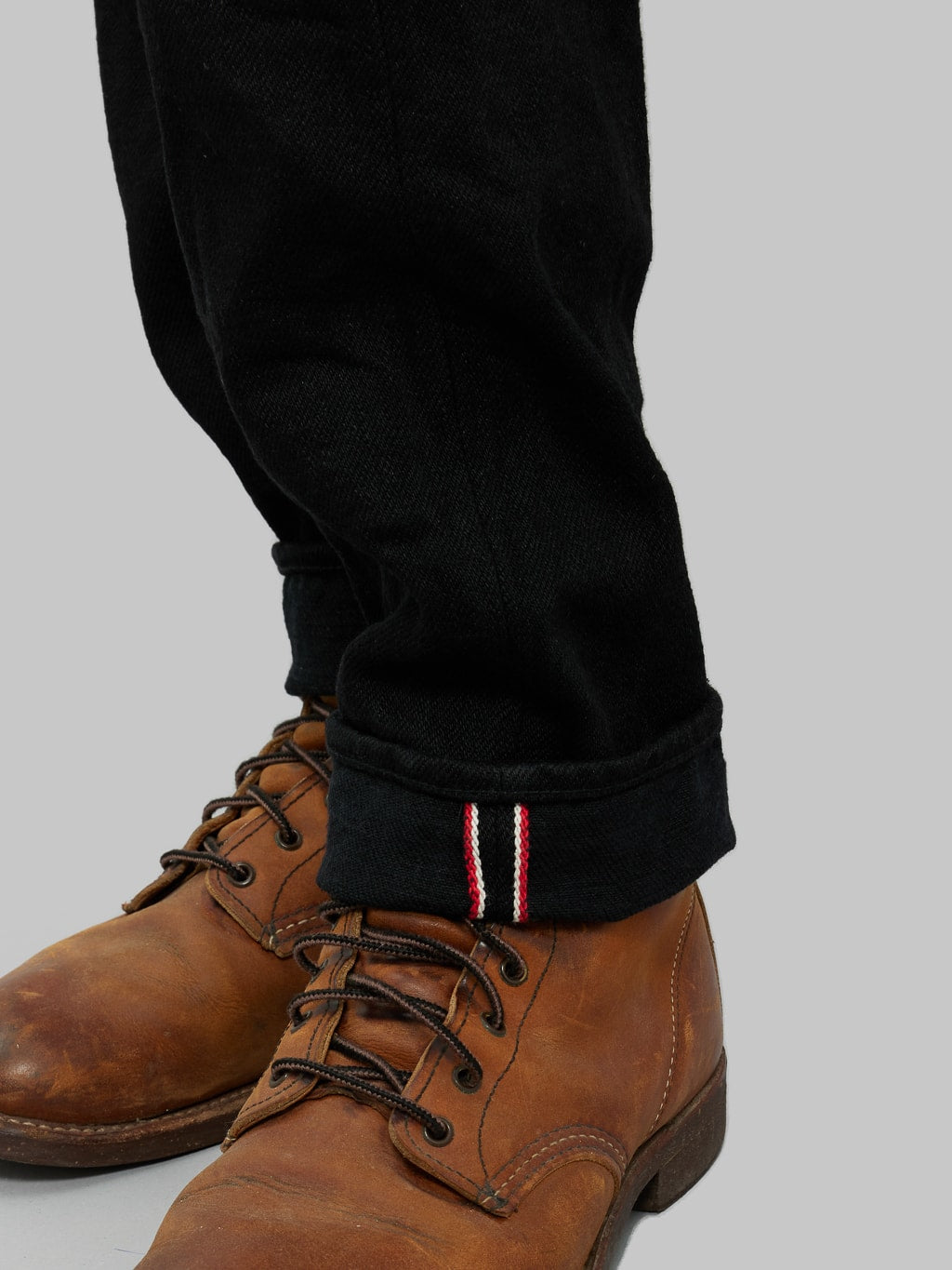 oni denim 246zr bkbk 20oz secret black denim neat straight selvedge