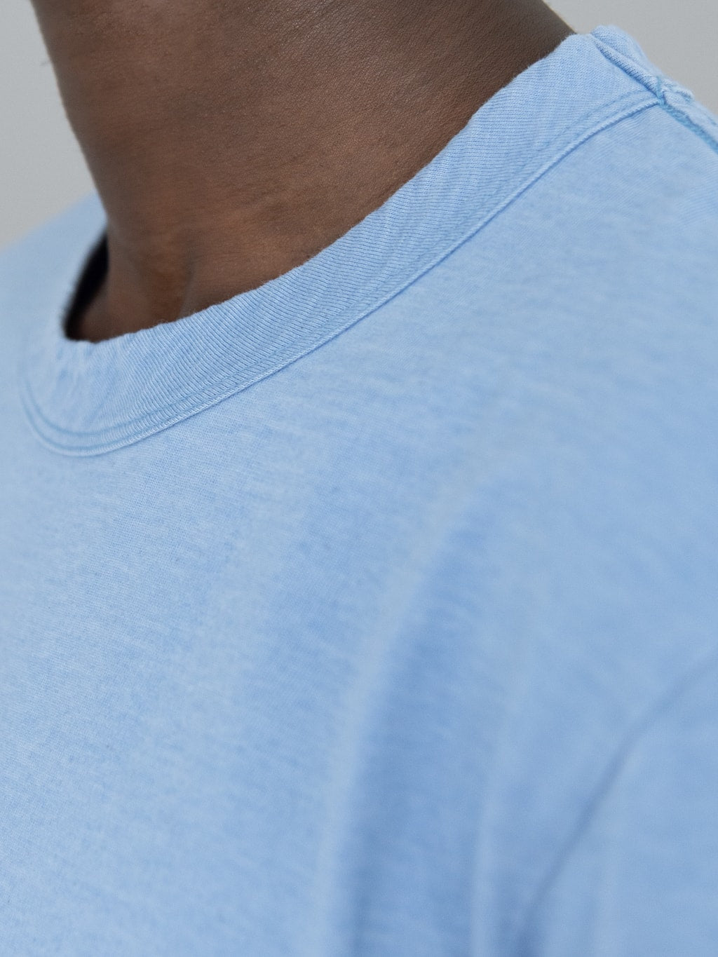 pure blue japan Indigo Jersey Crew Neck Tshirt Pale Indigo collar closeup