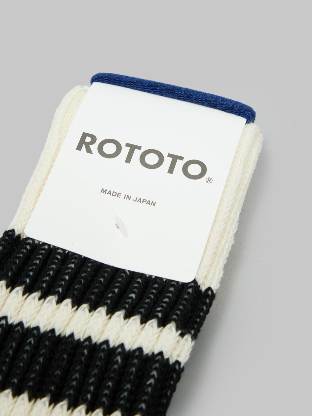 rototo oldschool crew socks black brand label