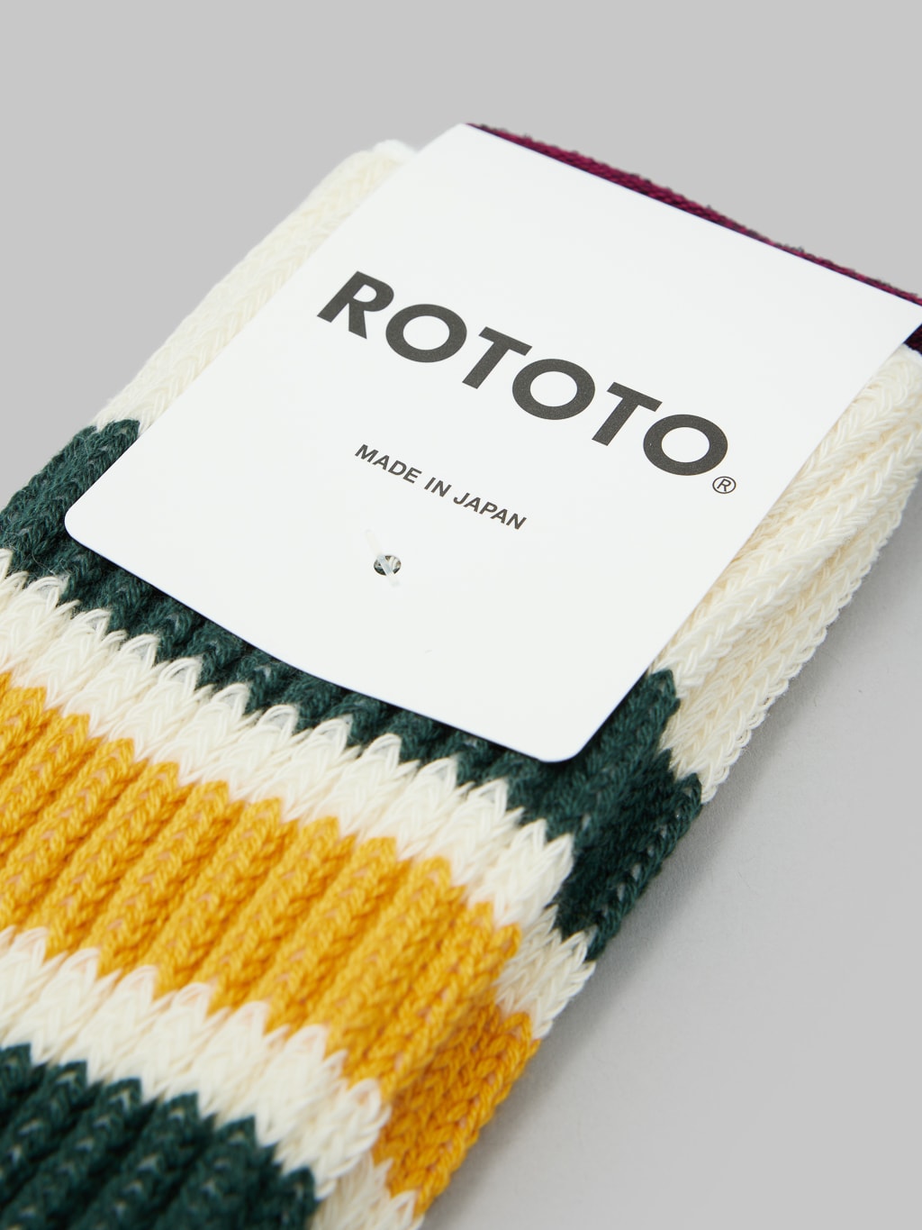 rototo coarse ribbed oldschool crew socks dark green yellow brand label