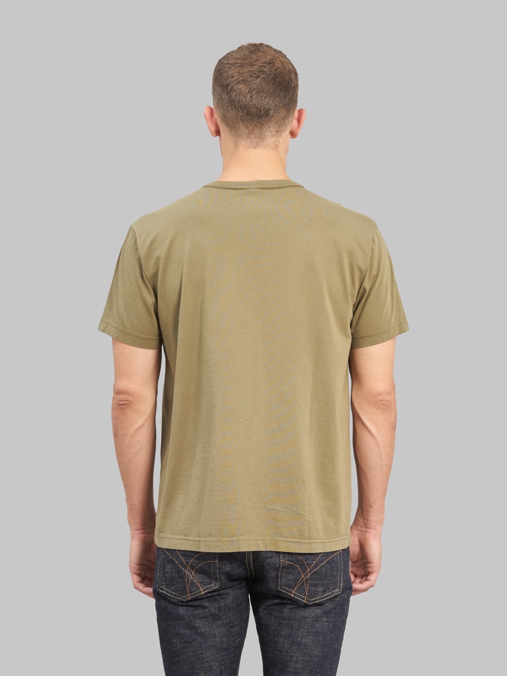 3sixteen garment dyed pima tshirt military green  model back fit