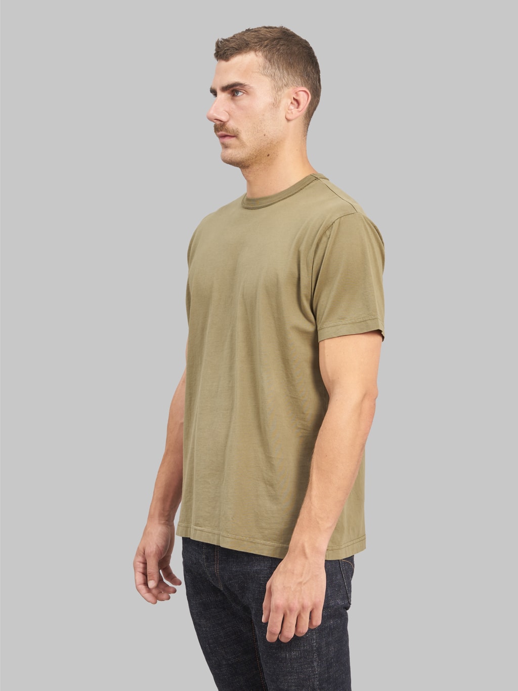 3sixteen garment dyed pima tshirt military green  model side fit