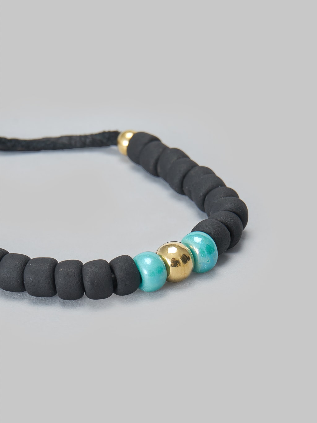 Kobashi Studio 7mm Traditional Beads Bracelet Black/Blue