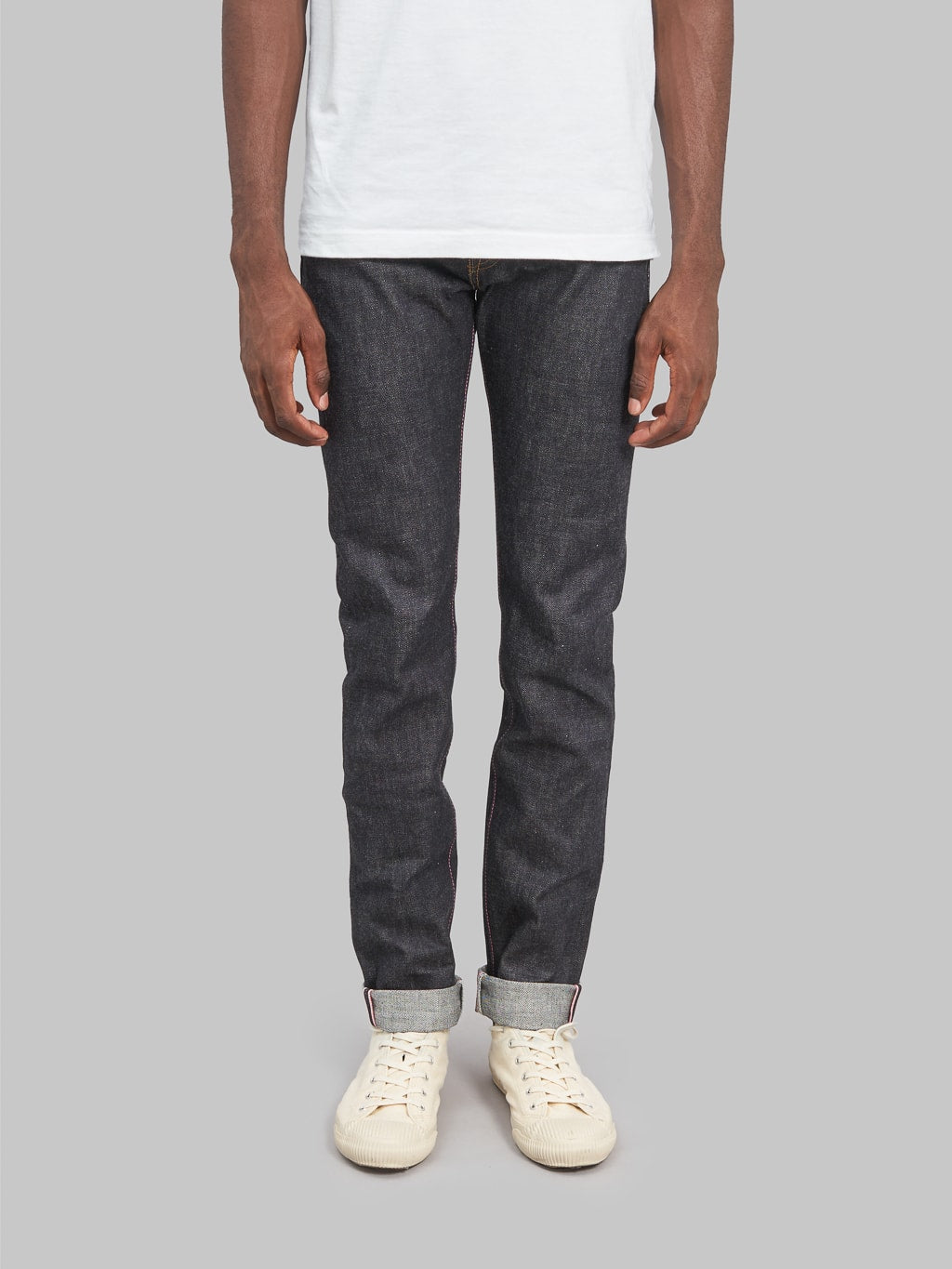 Momotaro 0306 V Tight Tapered Jeans front look