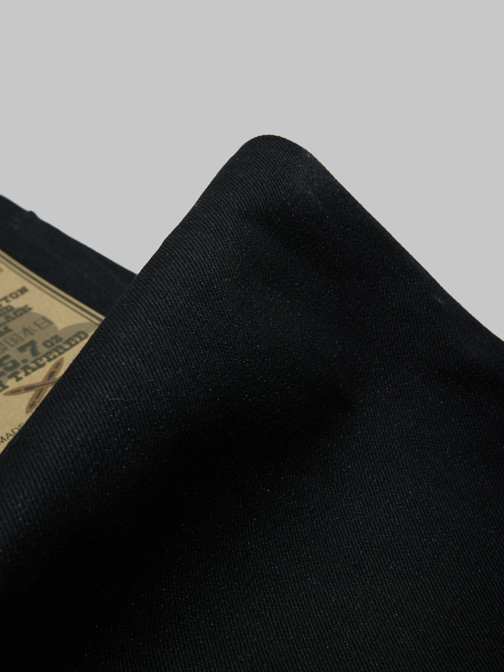 Momotaro 0605 B Black x Black Natural Tapered Jeans fabric