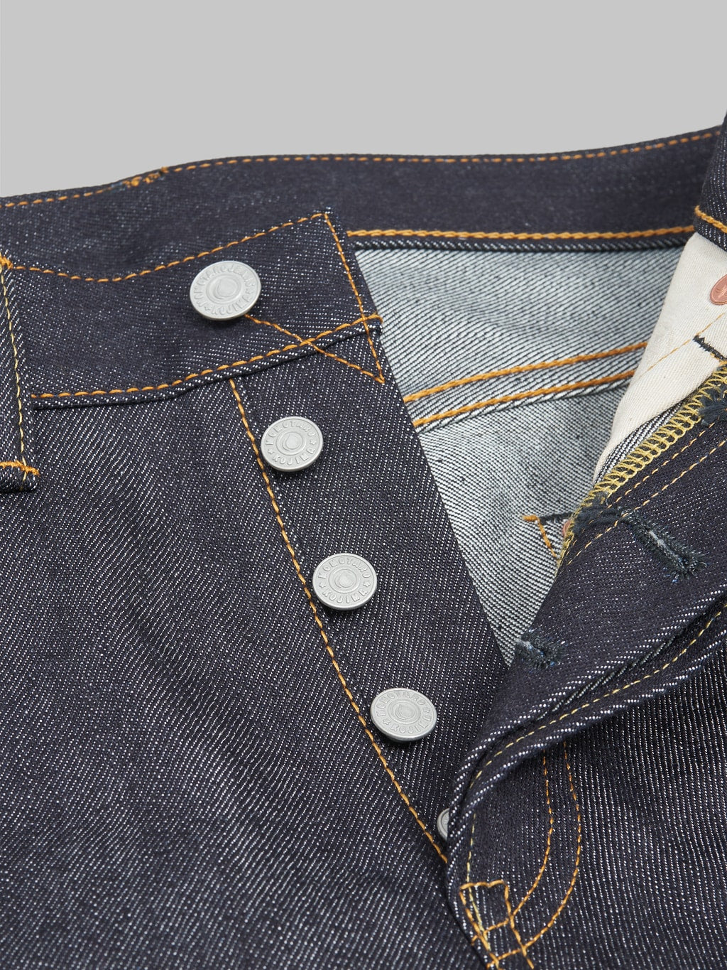 Momotaro 0605SILK Denim Natural Tapered Jeans buttons