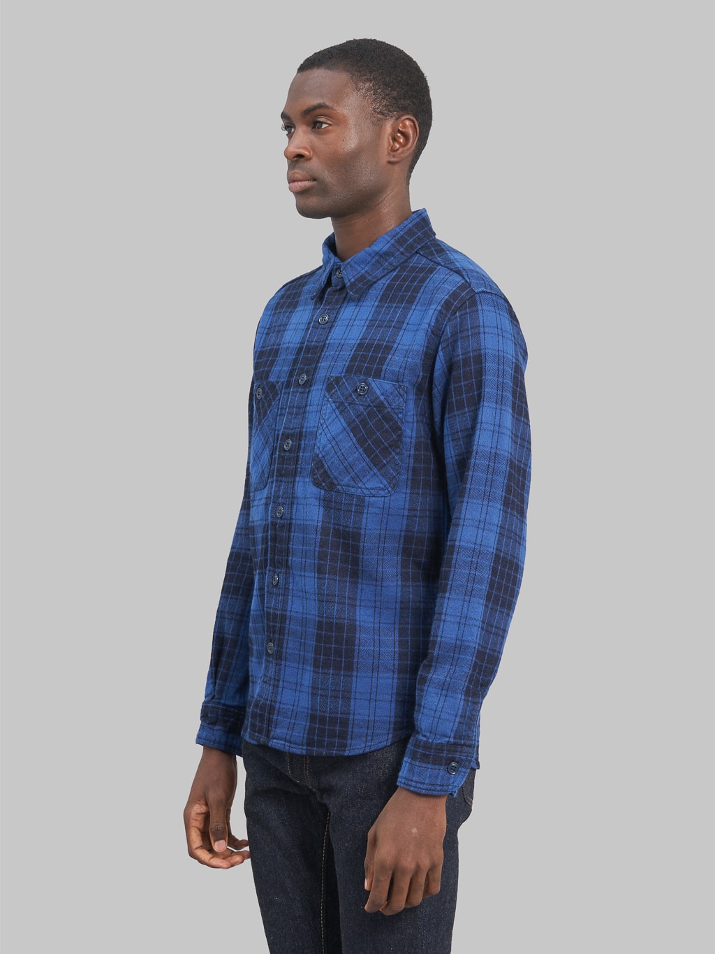 Momotaro original indigo twill check flannel shirt model side fit