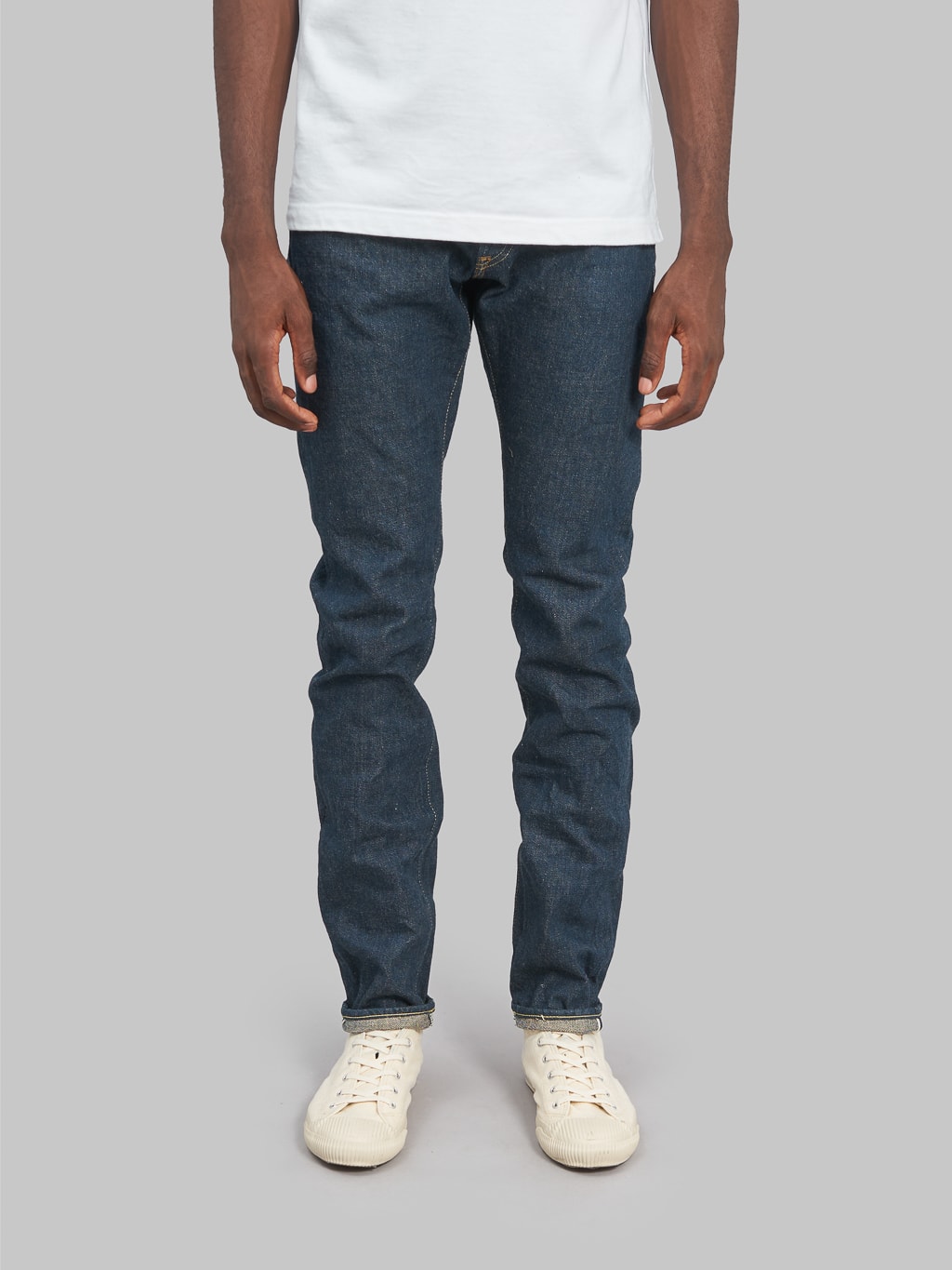 ONI Denim 902 Ishikawadai 15oz Jeans Relaxed tapered front view