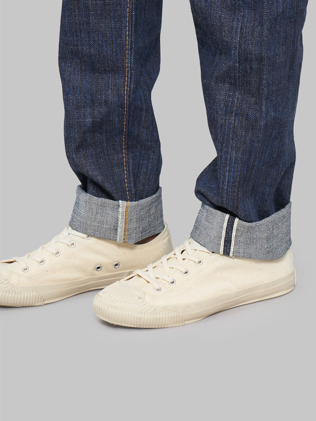 The Strike Gold 8104 Shower Slub straight tapered jeans selvedge