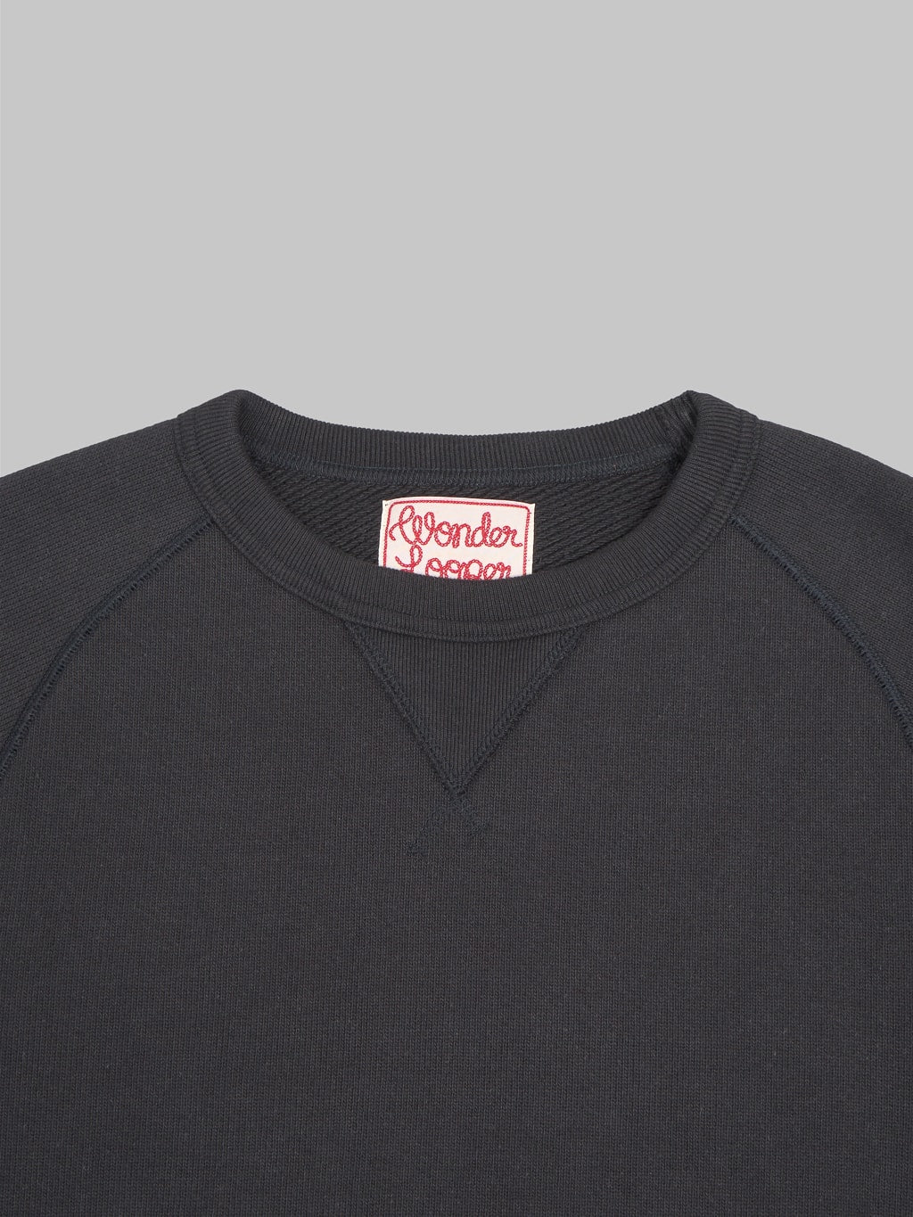 Wonder Looper Pullover Crewneck Double Heavyweight French Terry Black Collar details
