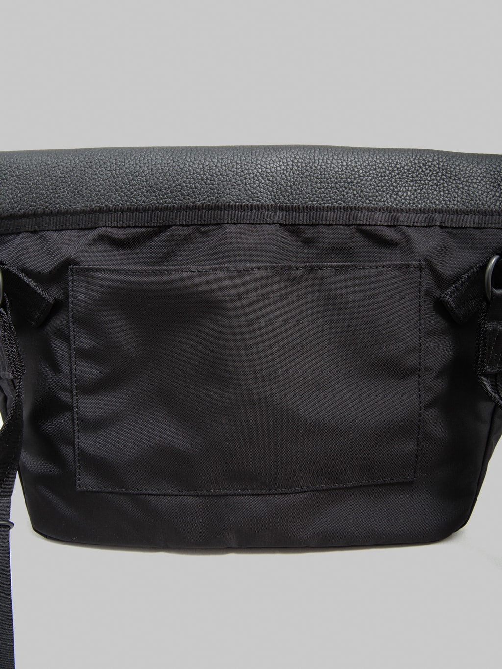 Attractions Black Waist ＆ Shoulder
