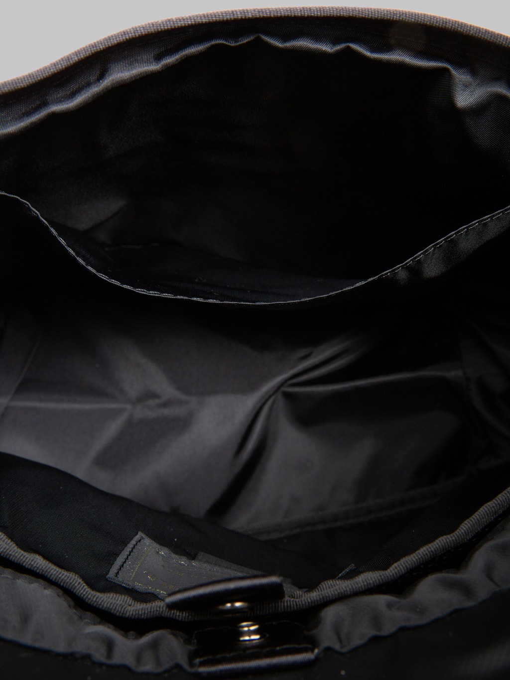 Attractions Black Waist ＆ Shoulder
