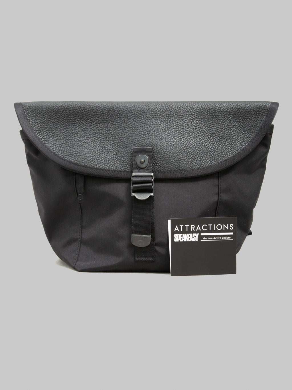 Attractions Black Waist ＆ Shoulder