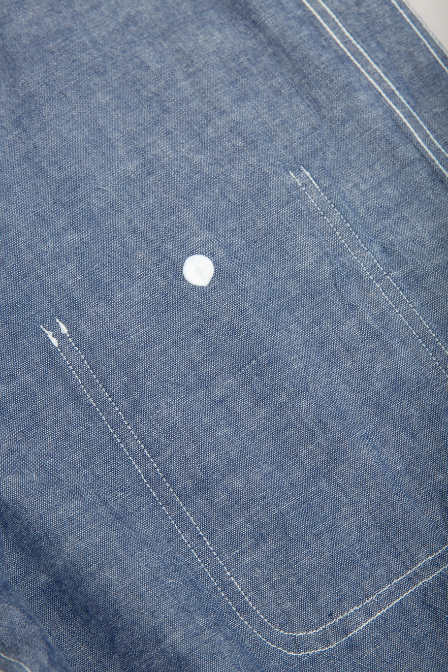 buzz ricksons blue chambray work shirt indigo detail interior button