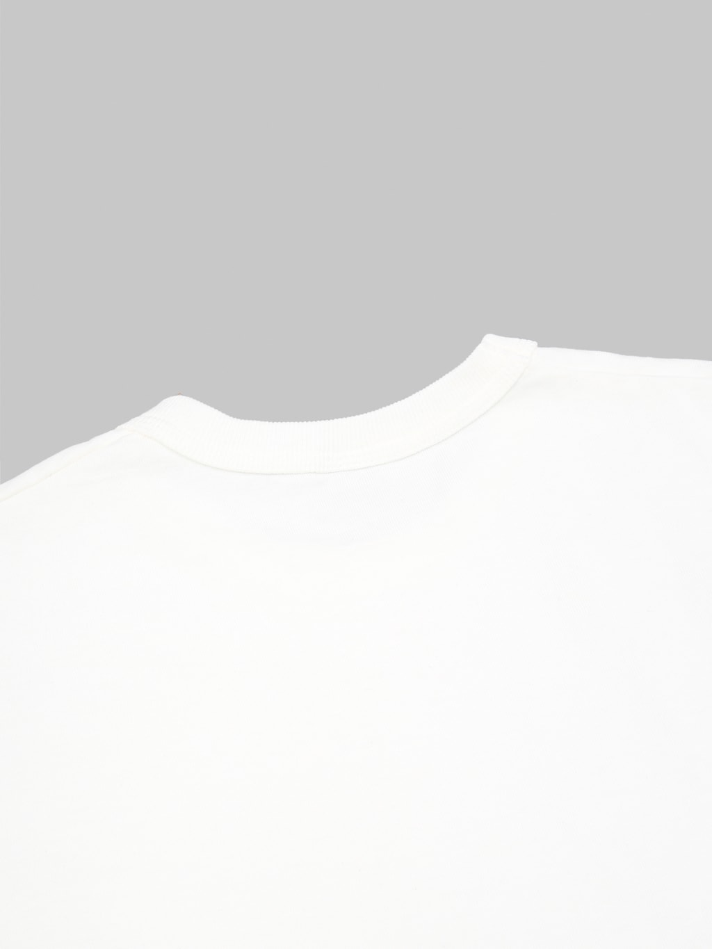 Deluxeware DXTS00 Heavyweight Loopwheeled TShirt Red back collar