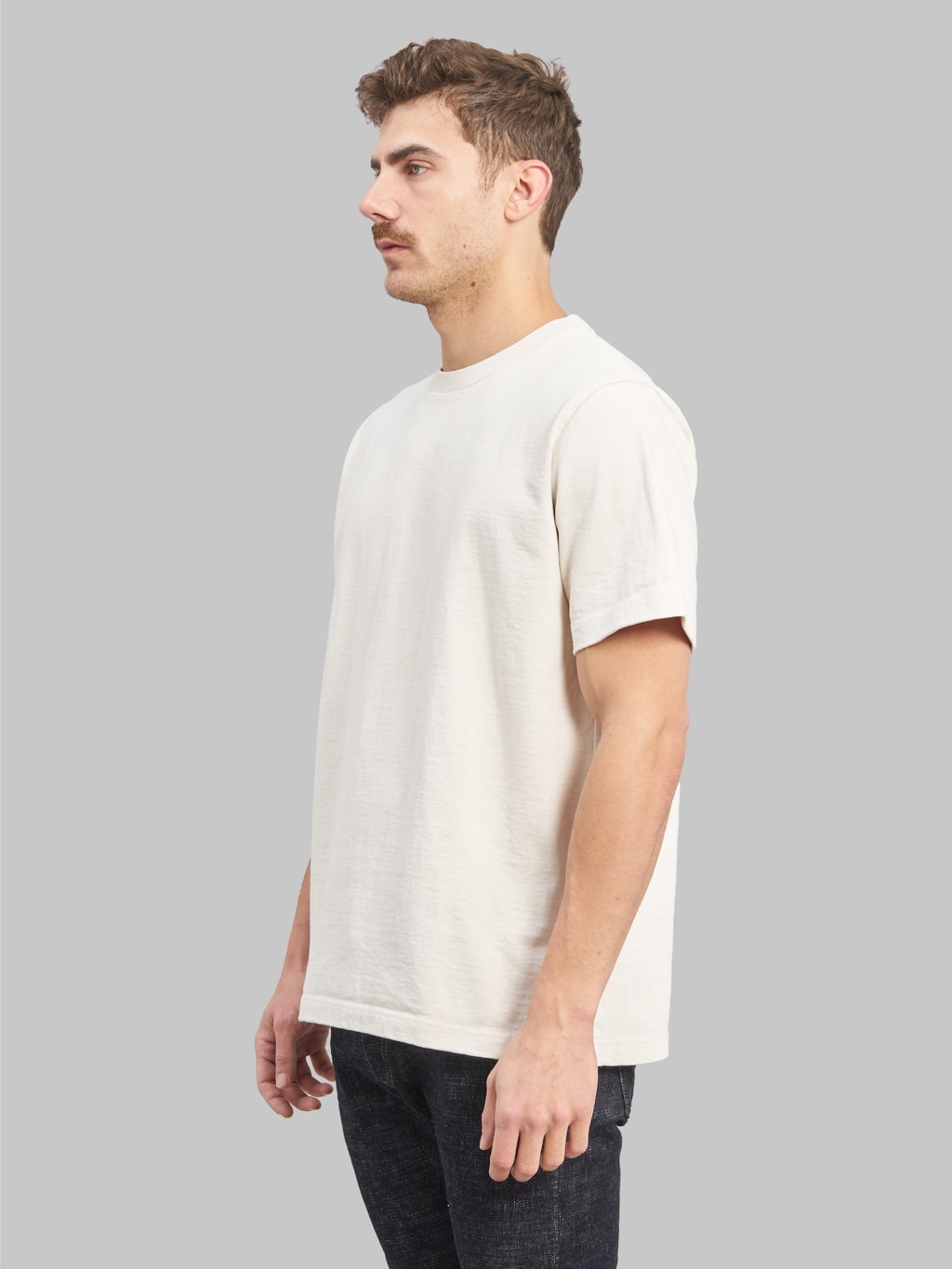 jackman dotsume tshirt off birch ivory model side fit