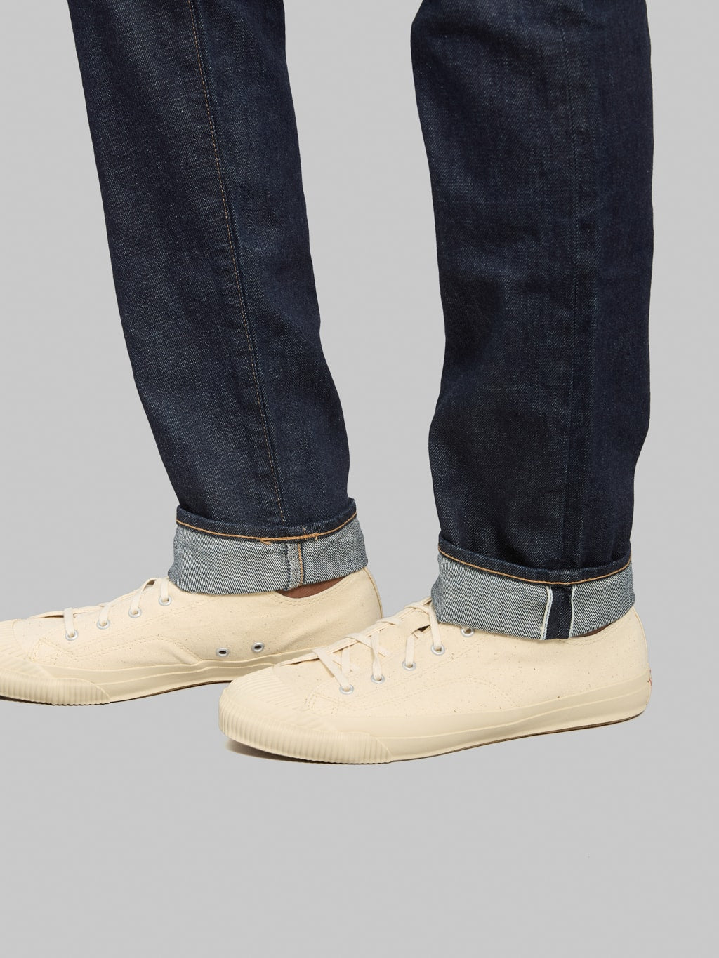 Japan Blue JMJE1200 12oz Slim Straight Jeans