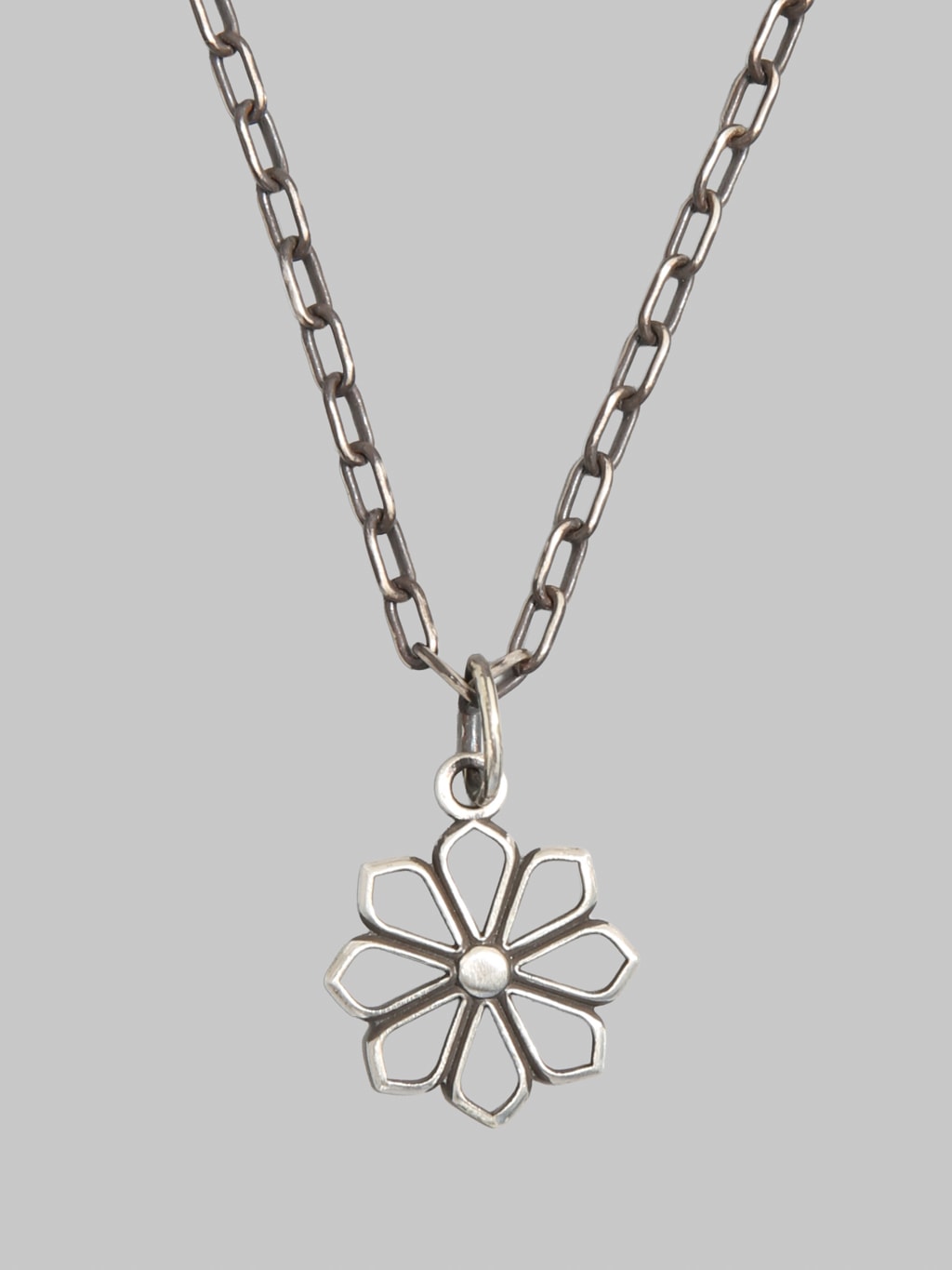 Kobashi Studio 8 Petals Kikumon "Yatsu-Giku Sukashi" Charm Large Silver 925