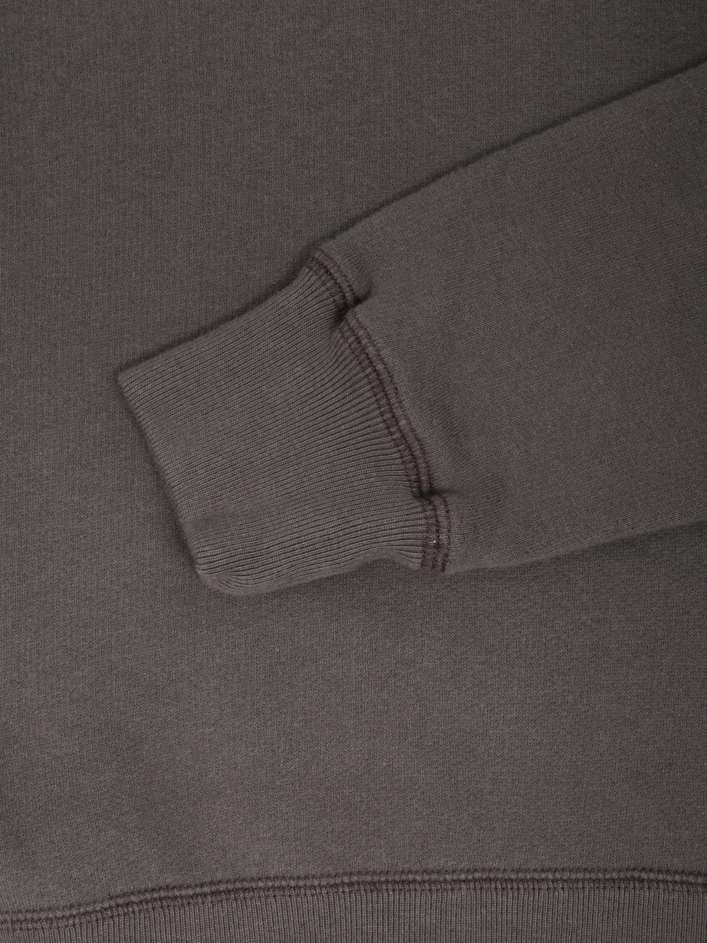 Loop & Weft Super Fluffy Knit Raglan V-Gusset Crewneck Sweatshirt Classic Black - Redcast Heritage Co.