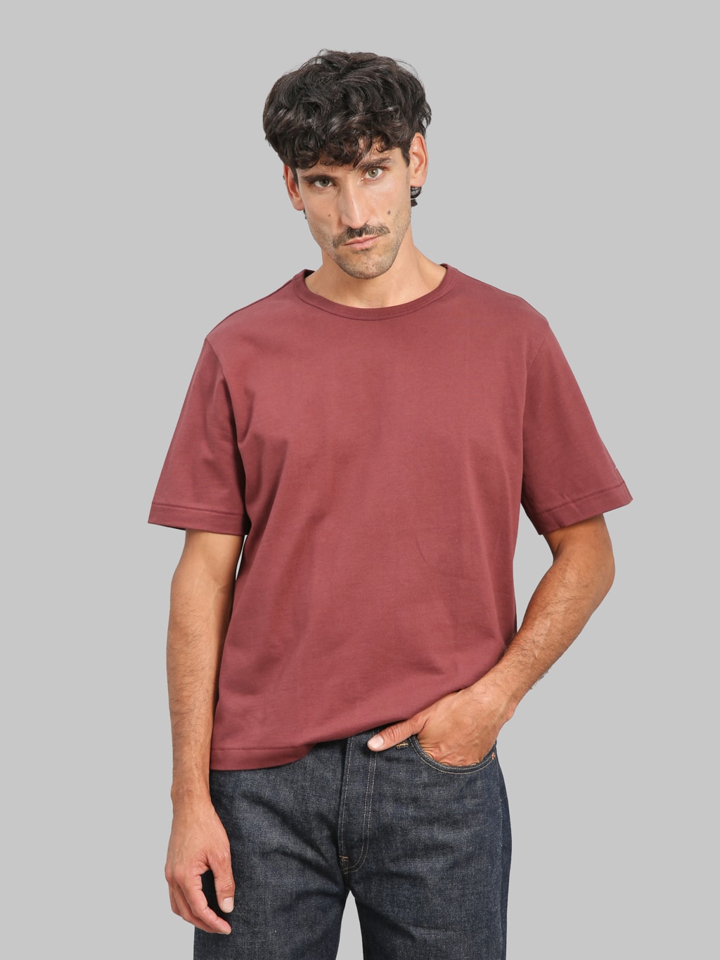 Merz b. Schwanen 2M15C Sturdy Jersey 6.8oz Crewneck Cropped Classic Fit T-Shirt Burgundy