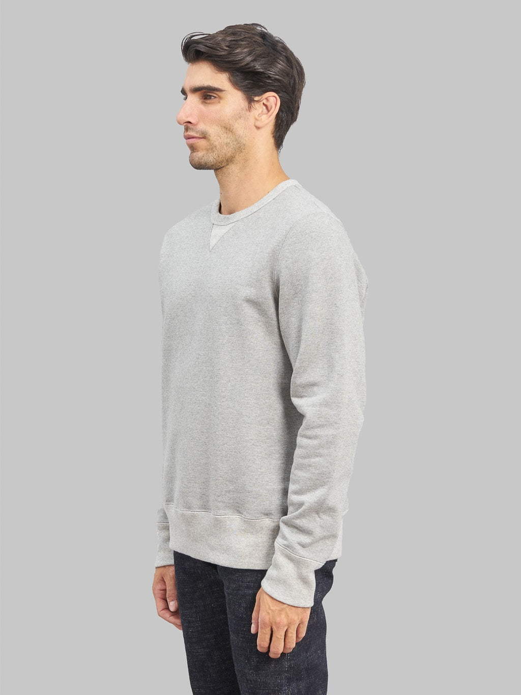 Merz b schwanen loopwheeled sweatshirt heavy grey model side fit