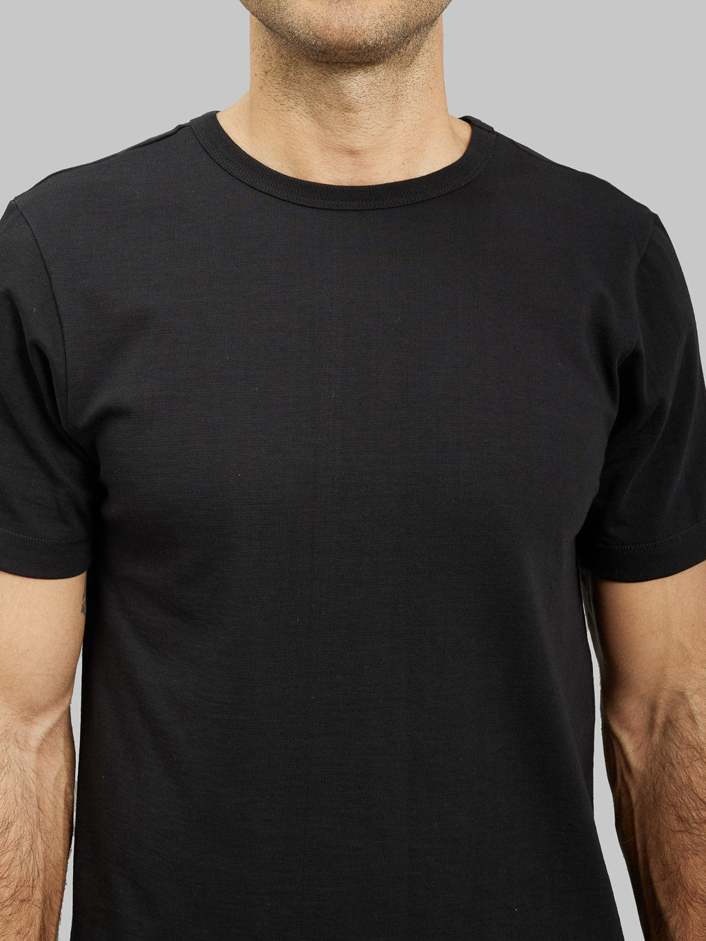merz b schwanen good originals loopwheeled Tshirt classic fit black chest details