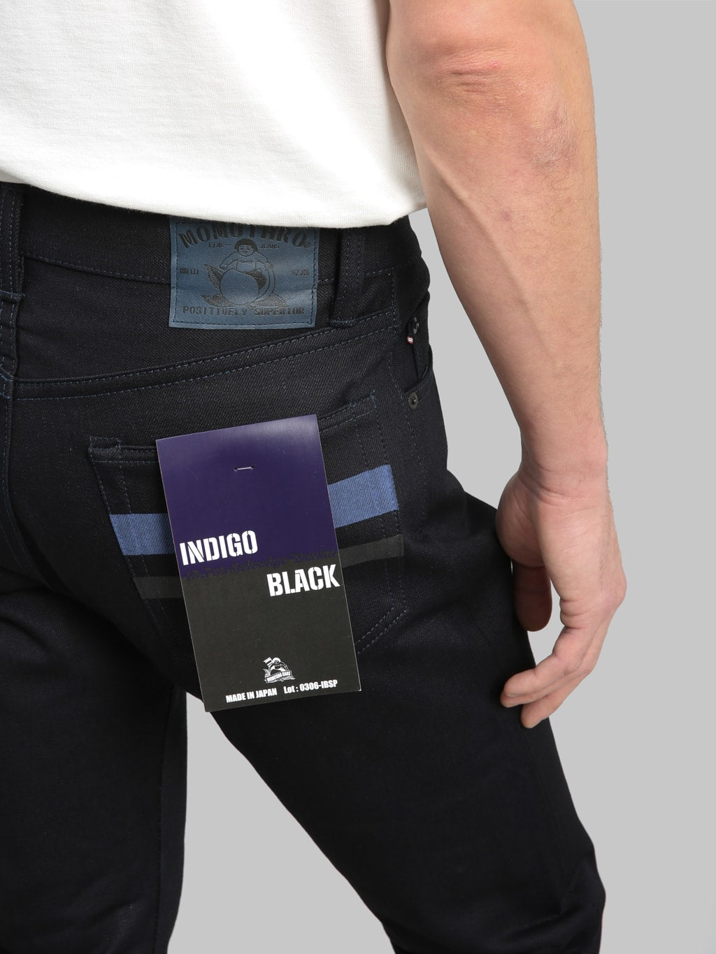 momotaro 0306 indigo x black tight tapered selvedge jeans back pocket