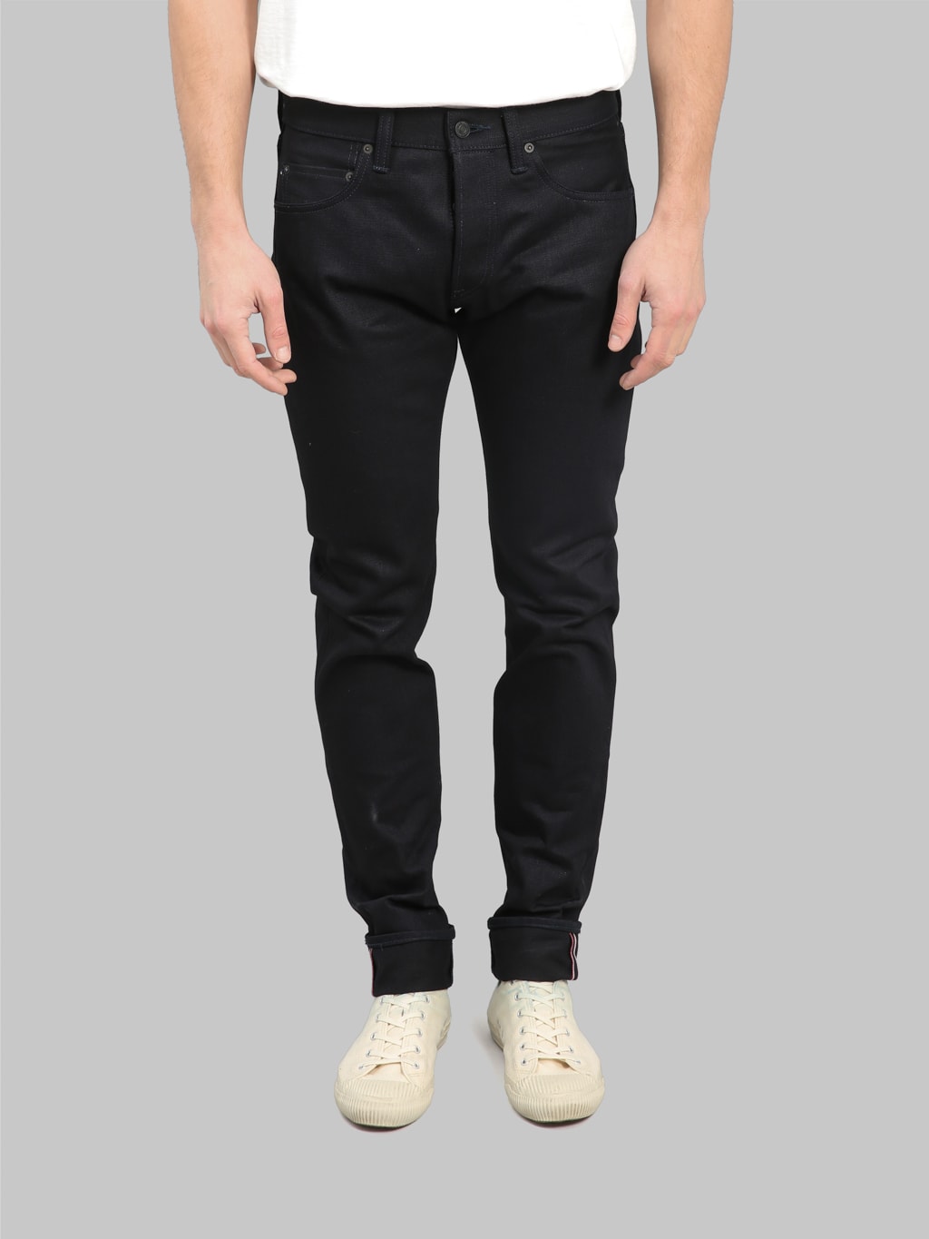 momotaro 0405 indigo x black selvedge high tapered jeans front fit