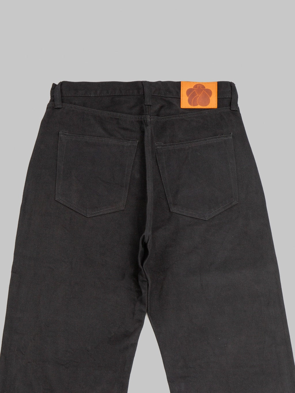 Momotaro MMJE6500 15oz #400 Wide "Kyotomontsuki Dyed" Jeans Black